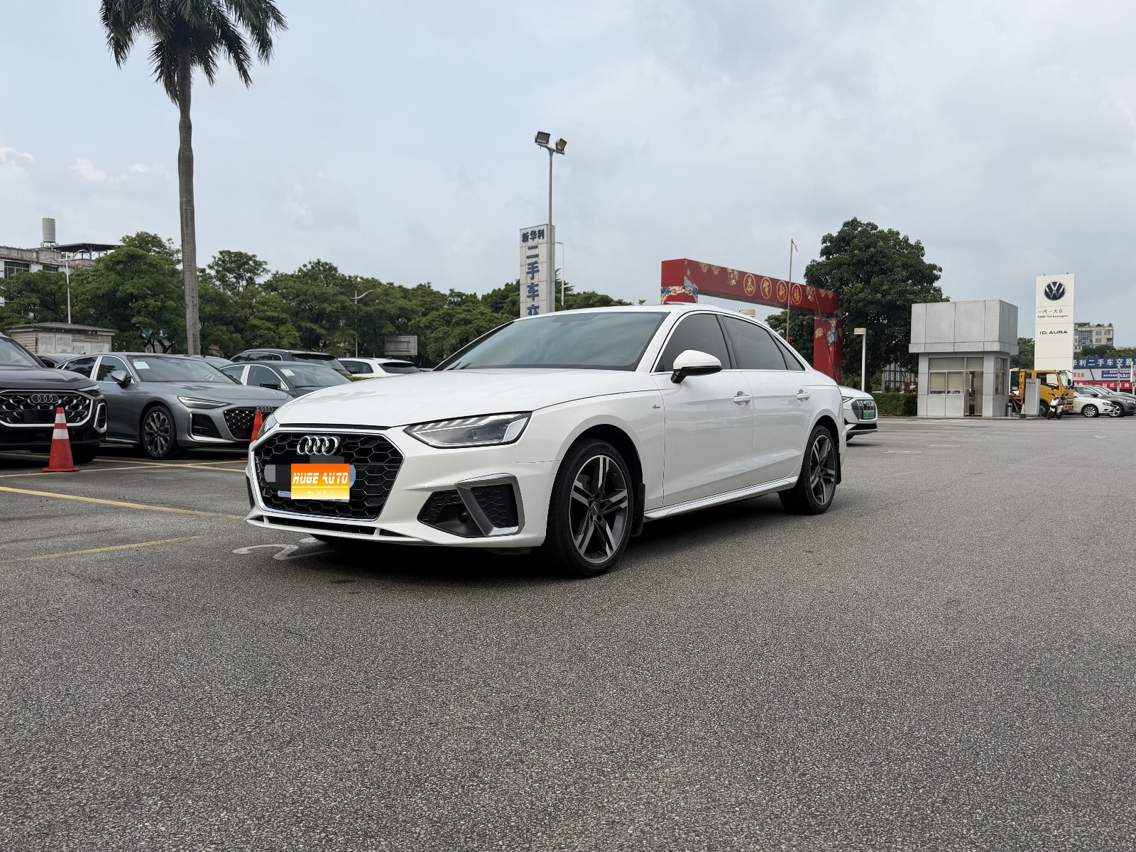 MY2020 Audi A4L 40 TFSI Luxury Dynamic Version