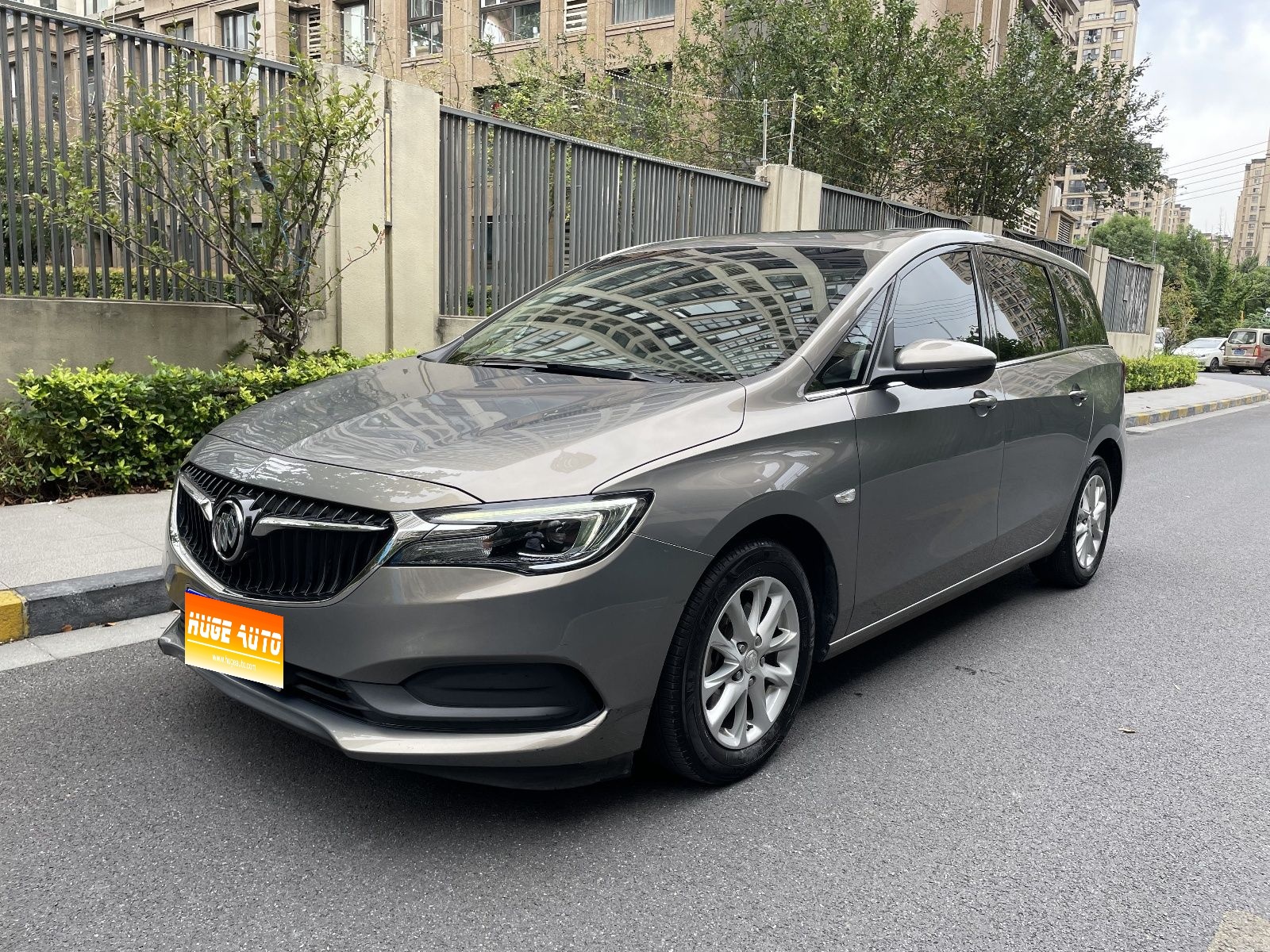 2018款 别克GL6 18T 6座豪华型