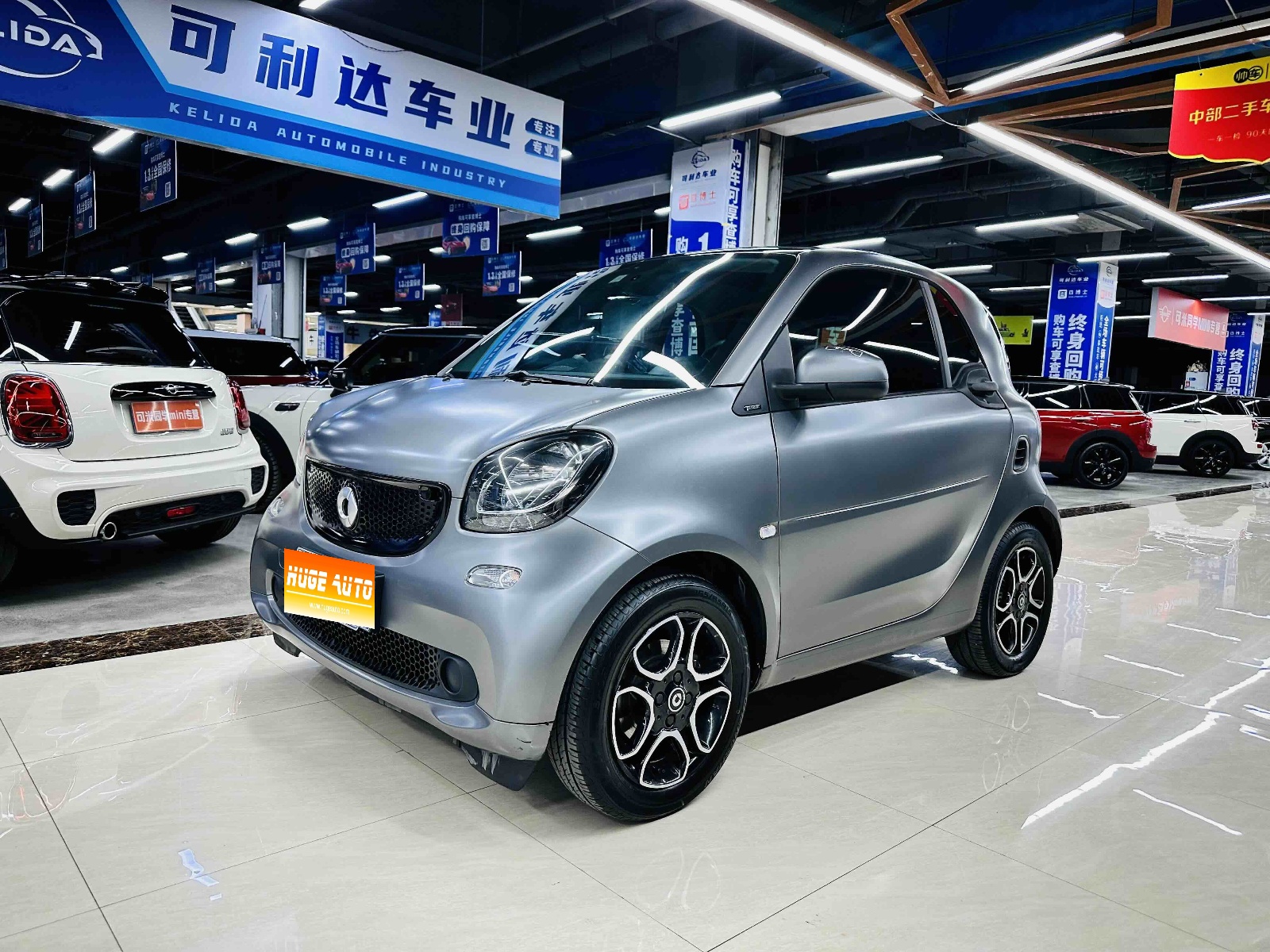 MY2019 smart fortwo 0.9T 66kW Hardtop Wind National VI