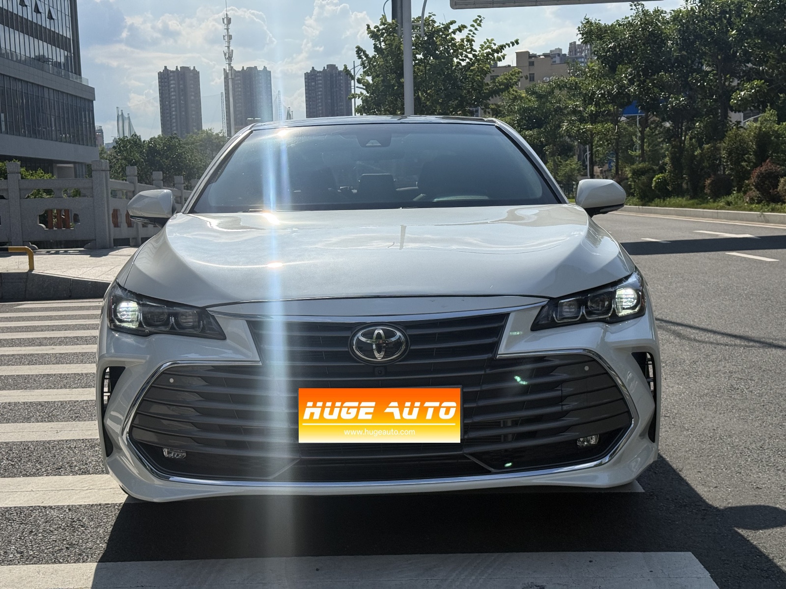 MY2019 AVALON 2.5L Touring Noble Version National VI