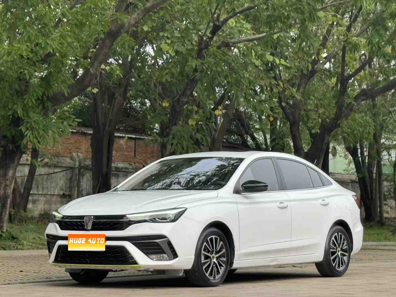 MY2021 Roewe i5 1.5L MT Diamond Version