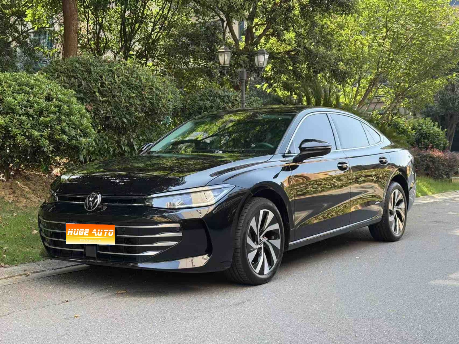 2025款 帕萨特 出众款 380TSI 龙耀版