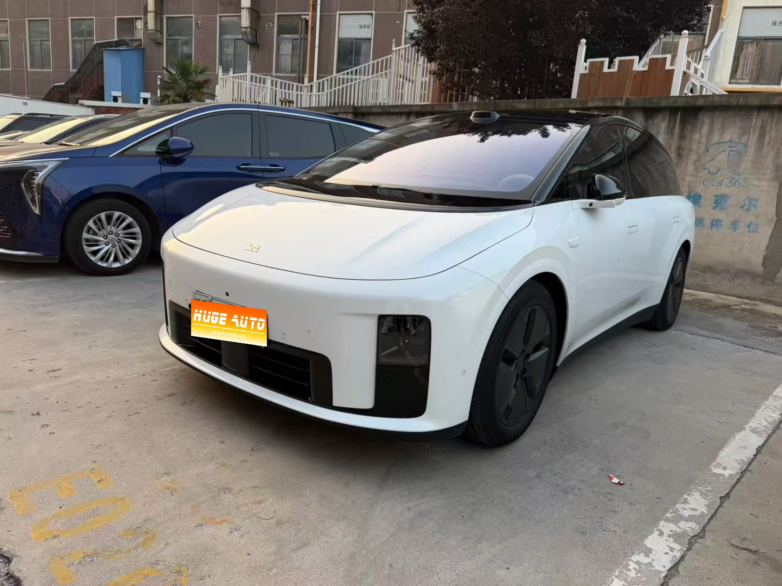 MY2025 Li i8 Standard