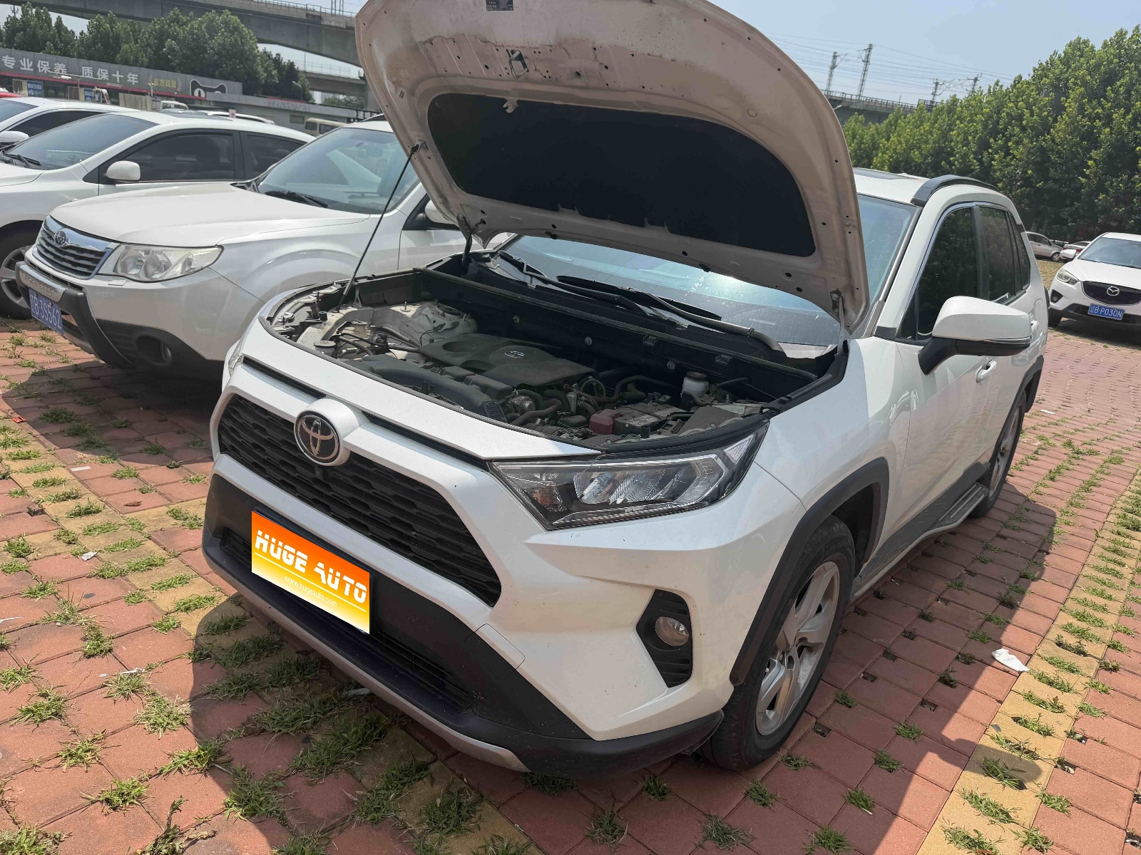 2020款 RAV4荣放 2.0L CVT两驱风尚版