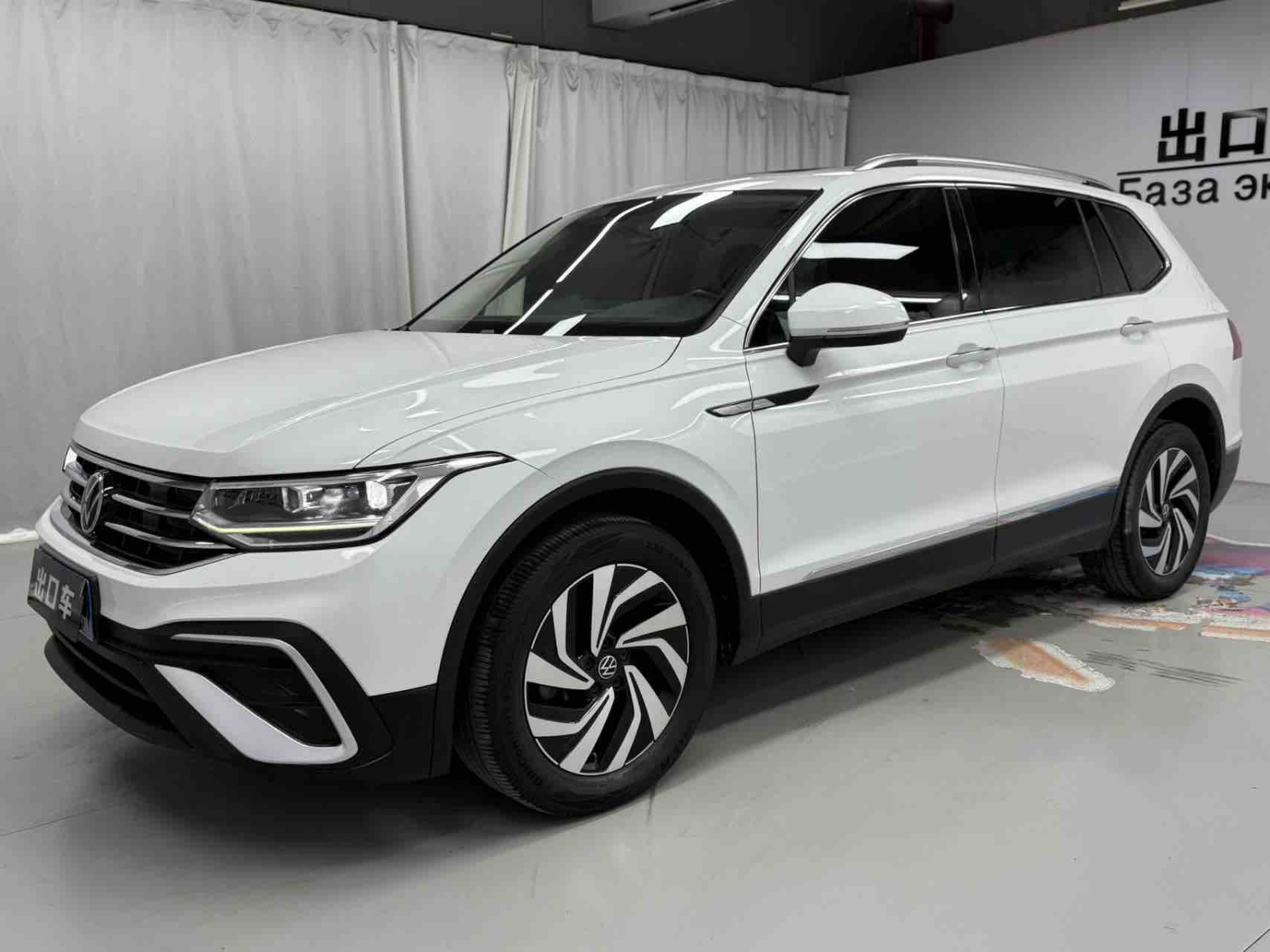 2023款 途观L 280TSI 自动两驱潮创限定版
