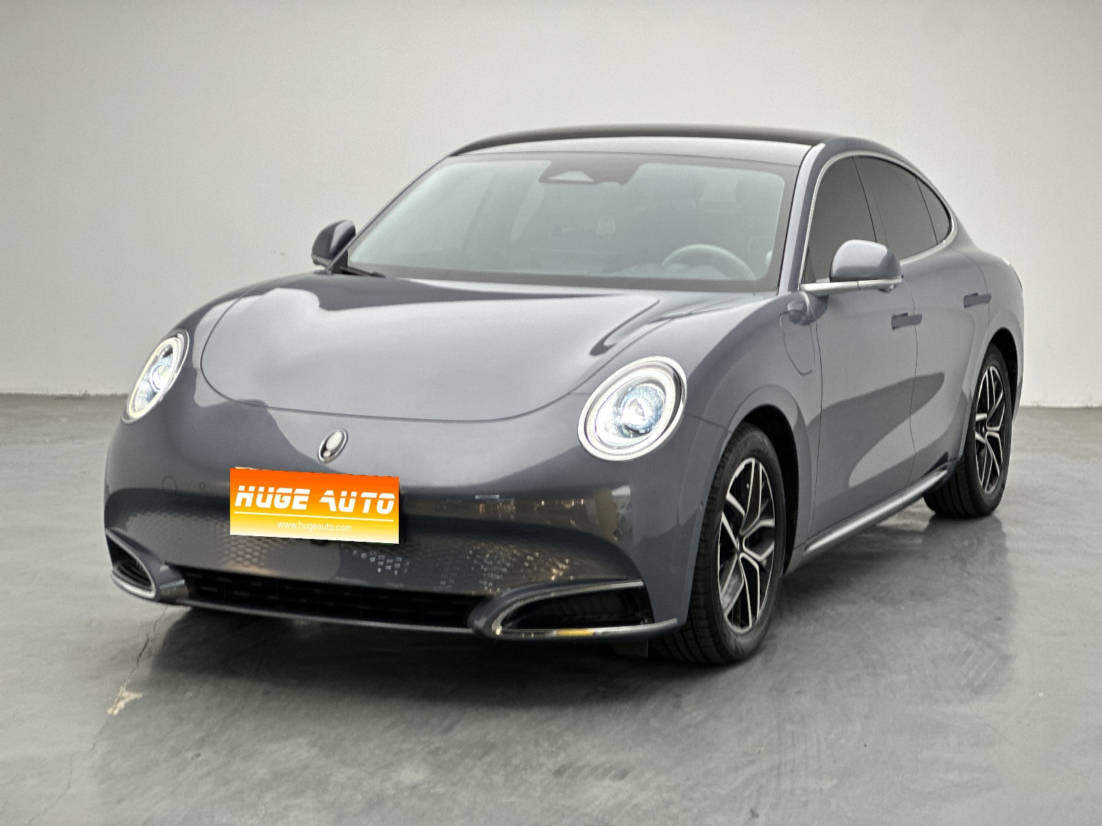 MY2022 Ora 07 555km Distinguished