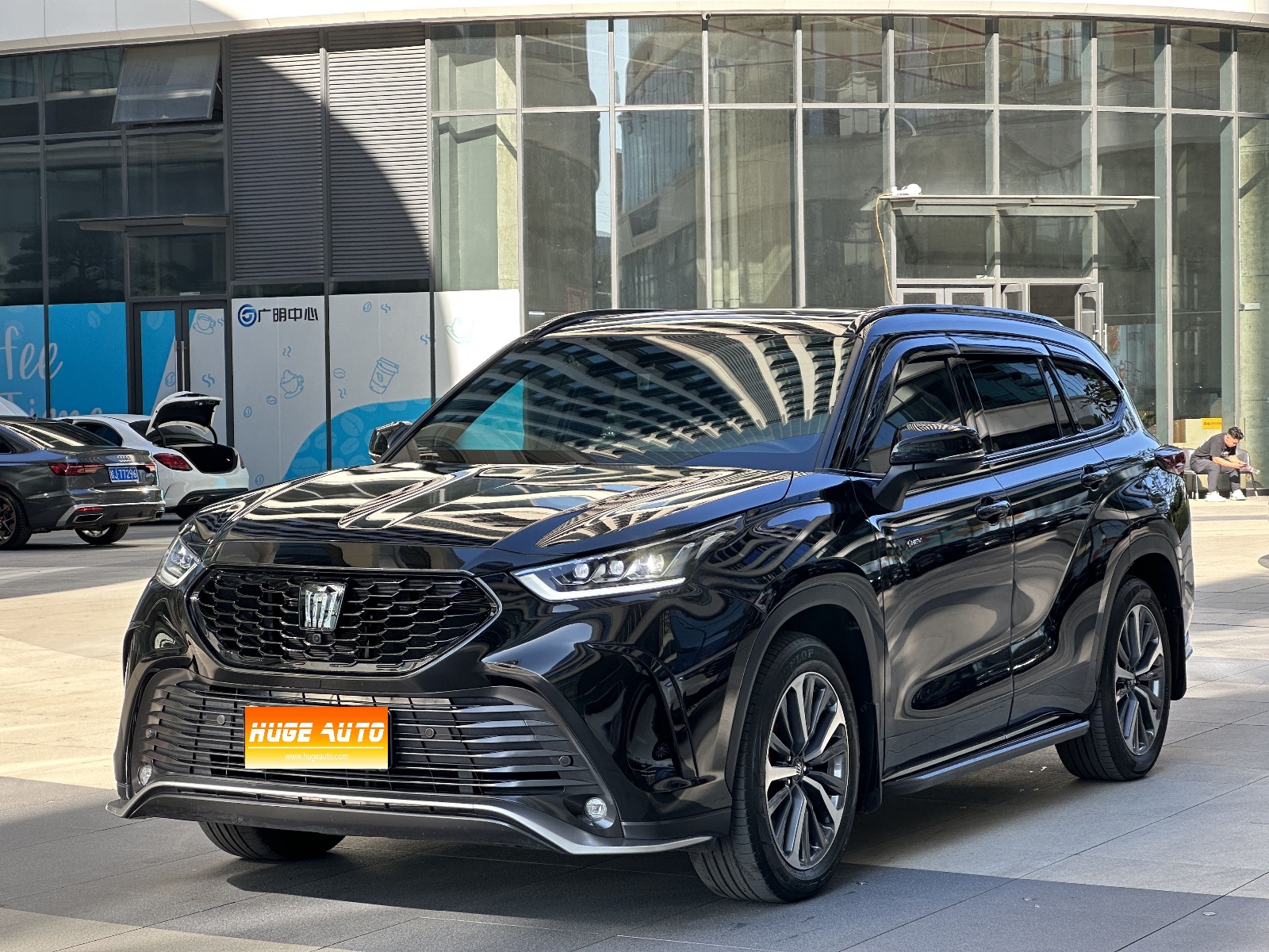 MY2024 CROWN KLUGER 2.5L HEV 4WD Flagship Version