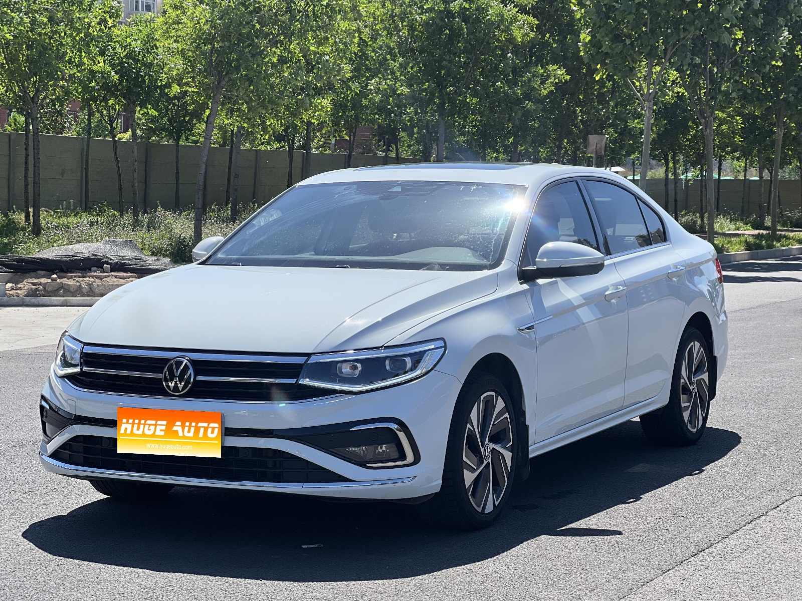 MY2023 Bora 300TSI DSG Honor