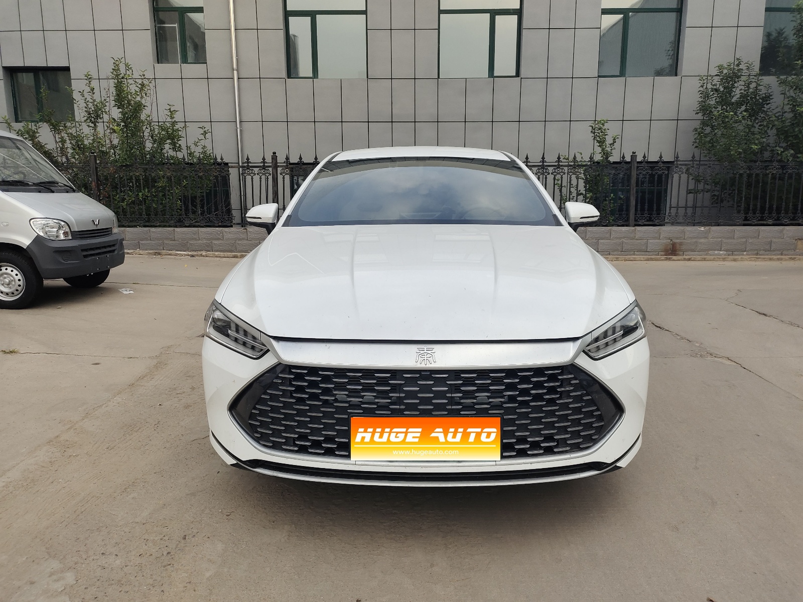 MY2024 Qin PLUS Honor DM-i 55KM Lead