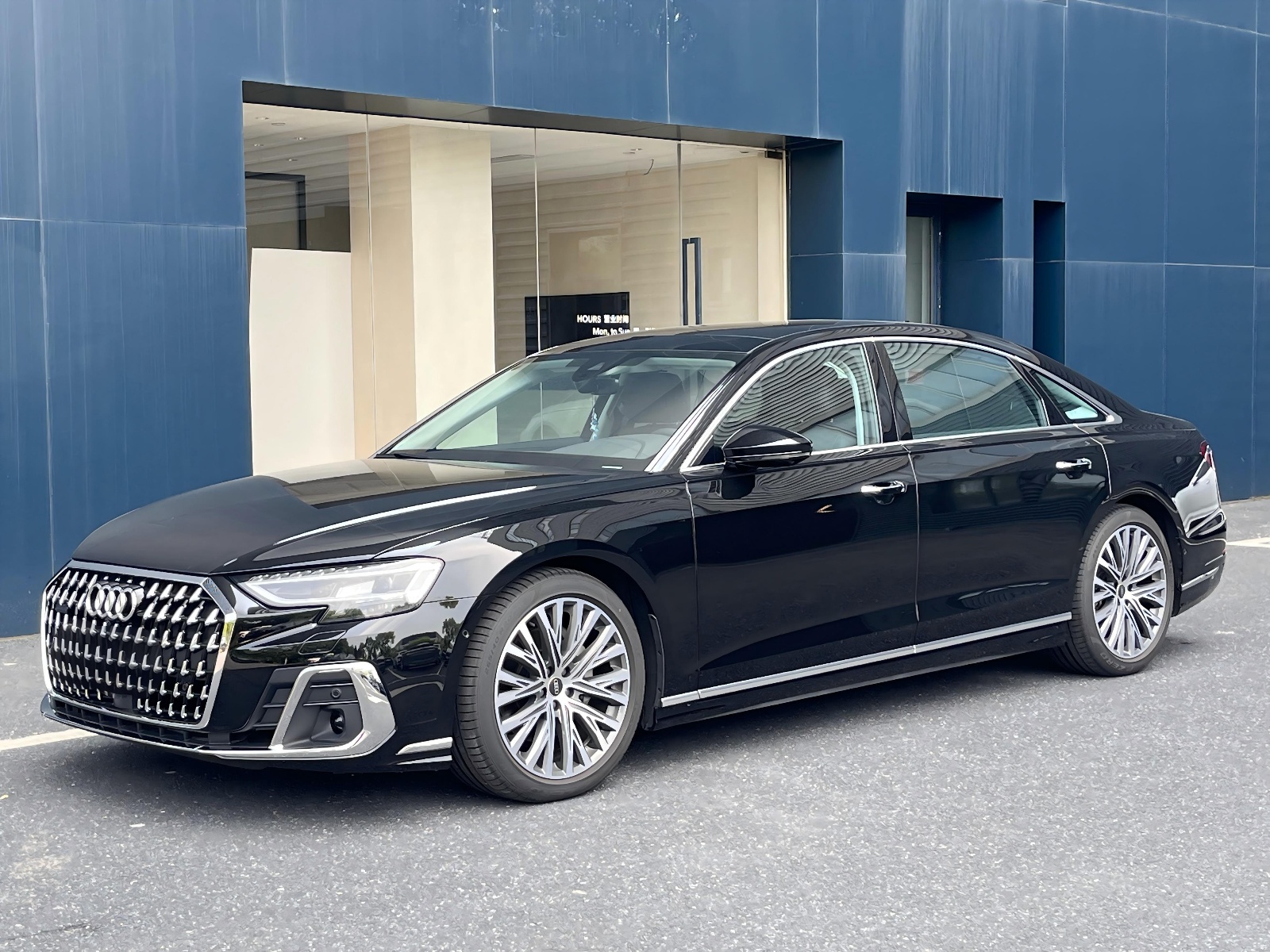 MY2024 AUDI A8 A8L 50 TFSI quattro Choice