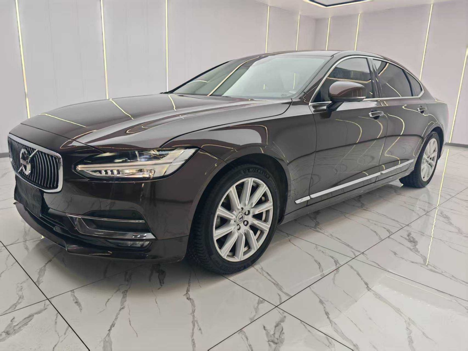 MY2020 Volvo S90 T5 Zhiyi Luxury Version 