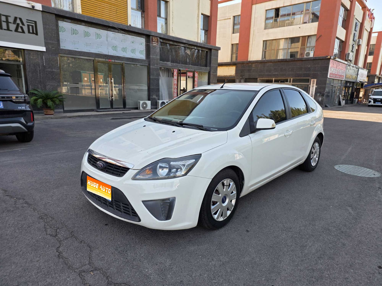 MY2012 Focus Hatchback 1.6L MT Vogue 
