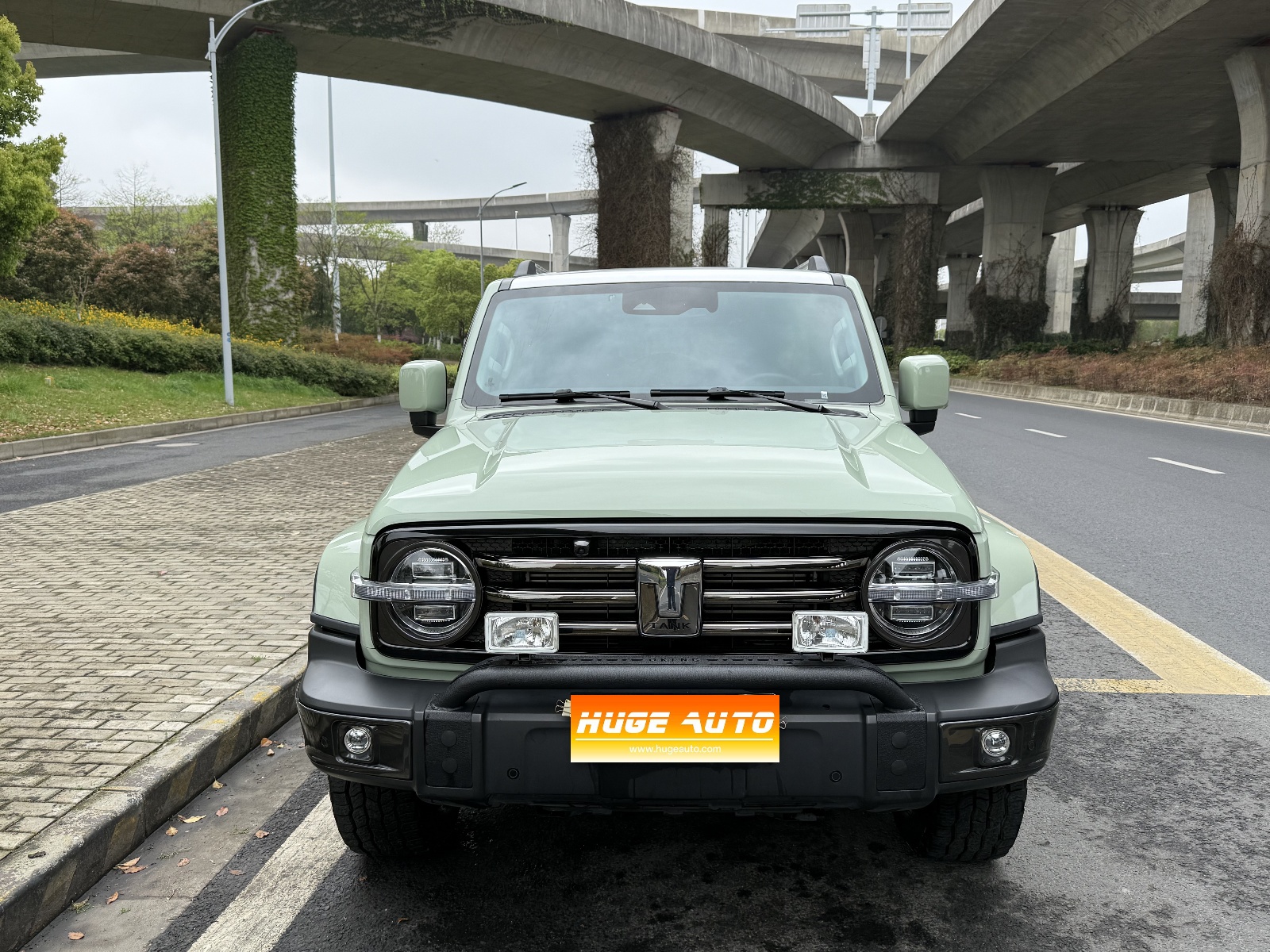 MY2021 Tank 300 City 2.0T Stylish