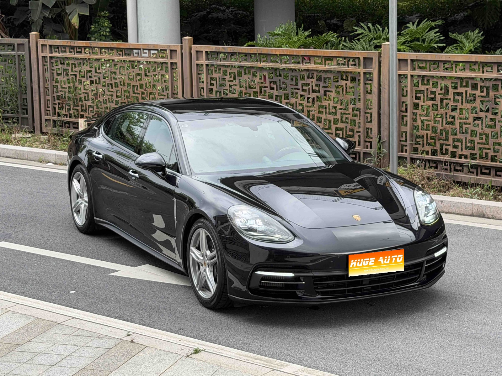 MY2019 Panamera Executive Extended 2.9T