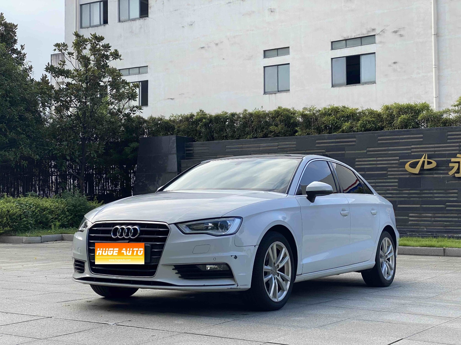 MY2016 Audi A3 Limousine 35 TFSI Fashion Version 