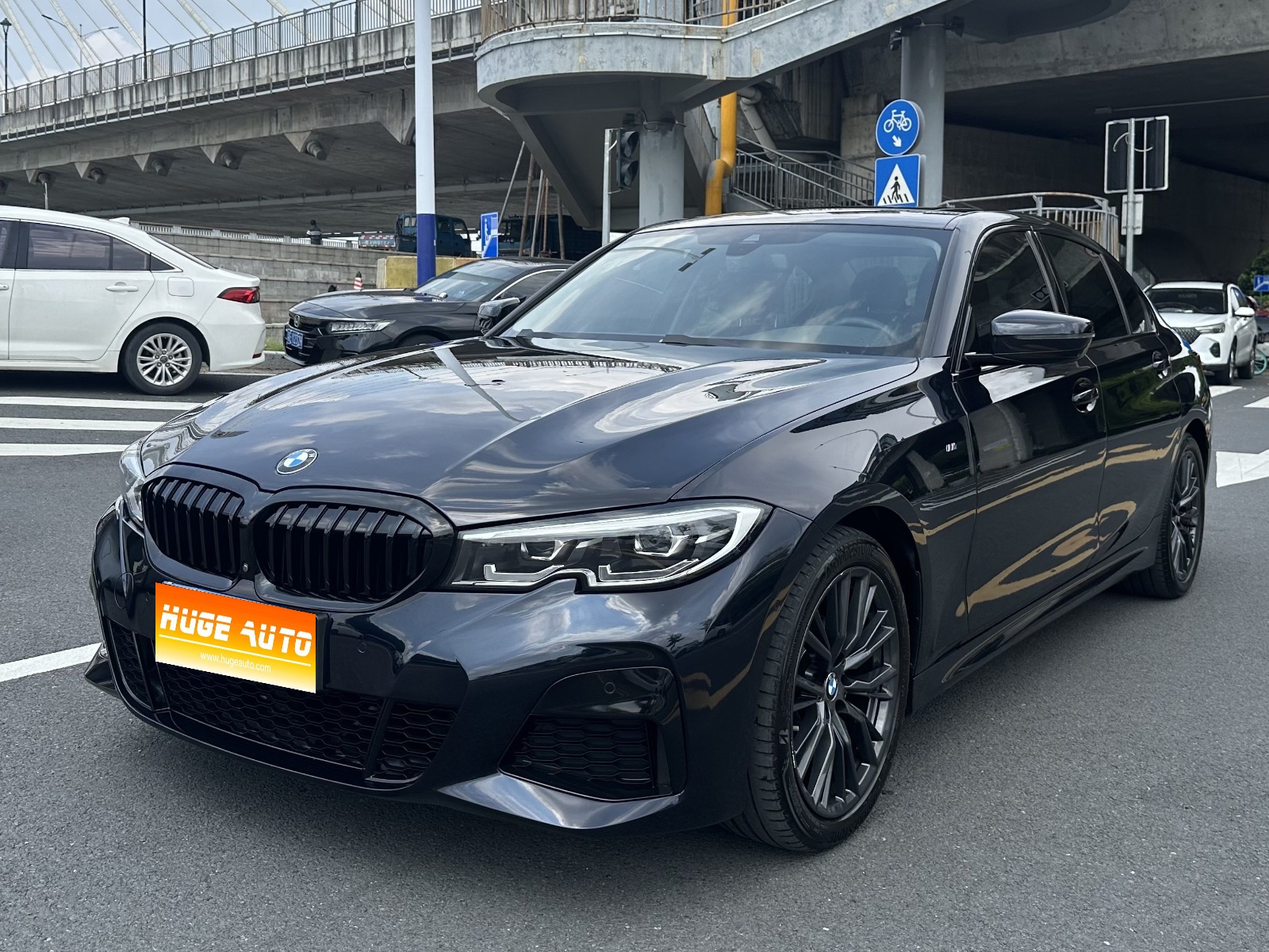 MY2020 BMW 3 Series 325Li M Sport Night Kit 