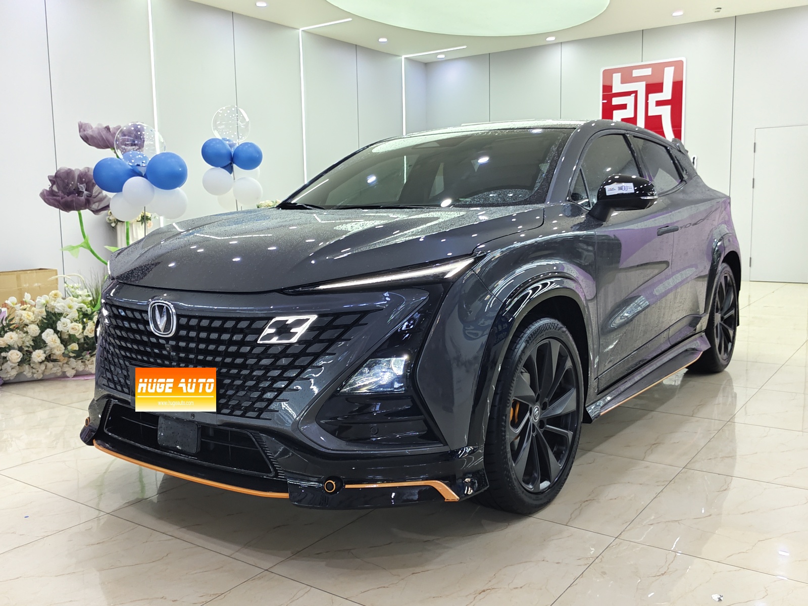 2022款 长安UNI-T 1.5T 运动版 尊贵型