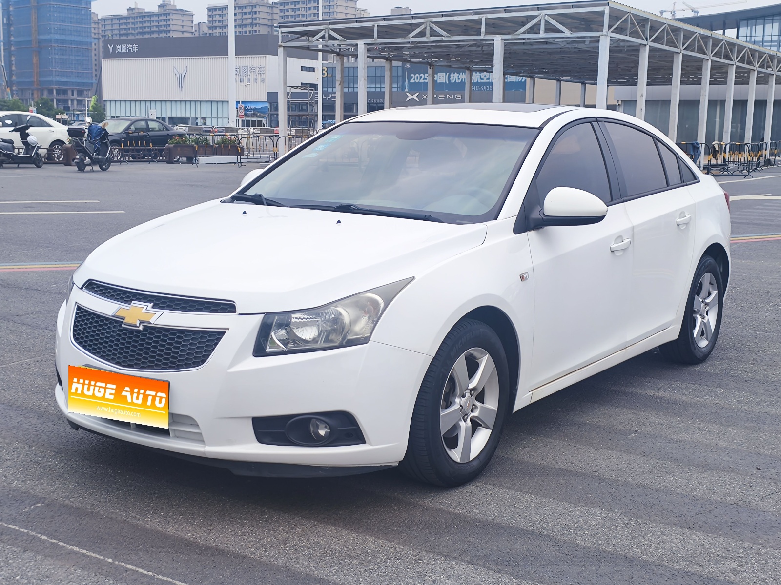 2014款 科鲁兹 1.6L SL百万纪念版 MT