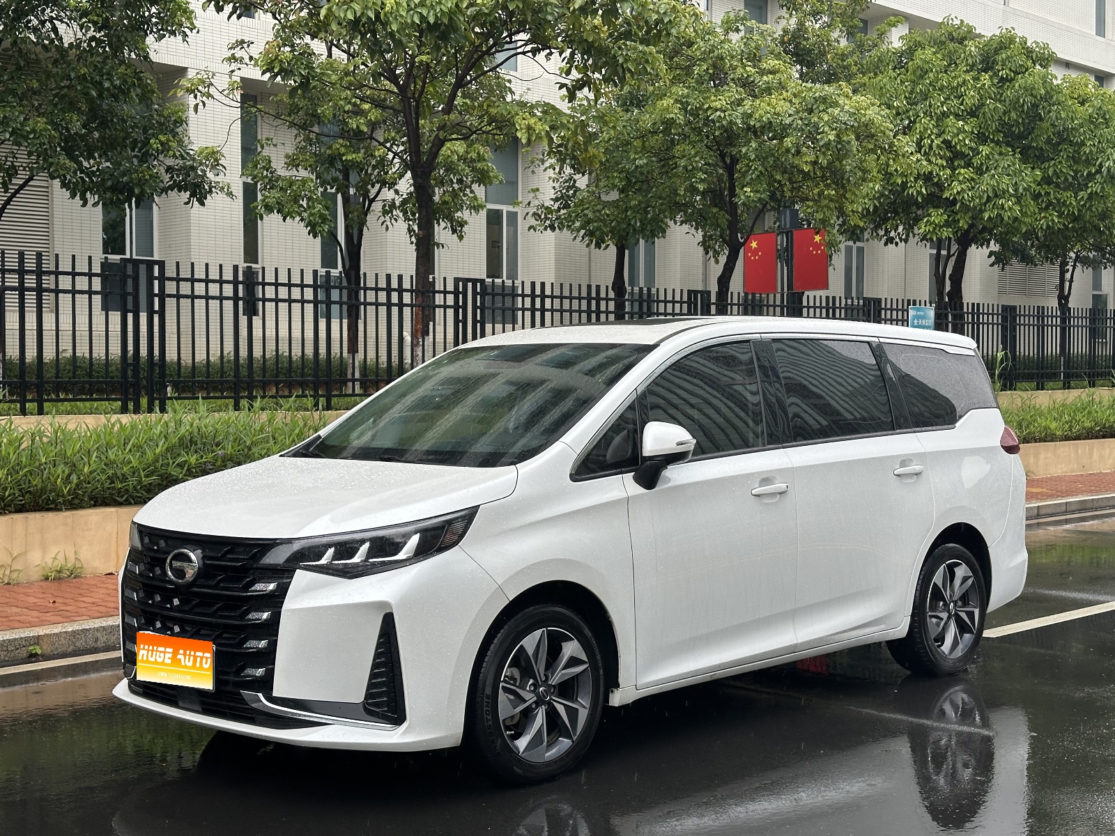 MY2023 Trumpchi M6 PRO 270T DCT Luxury Version