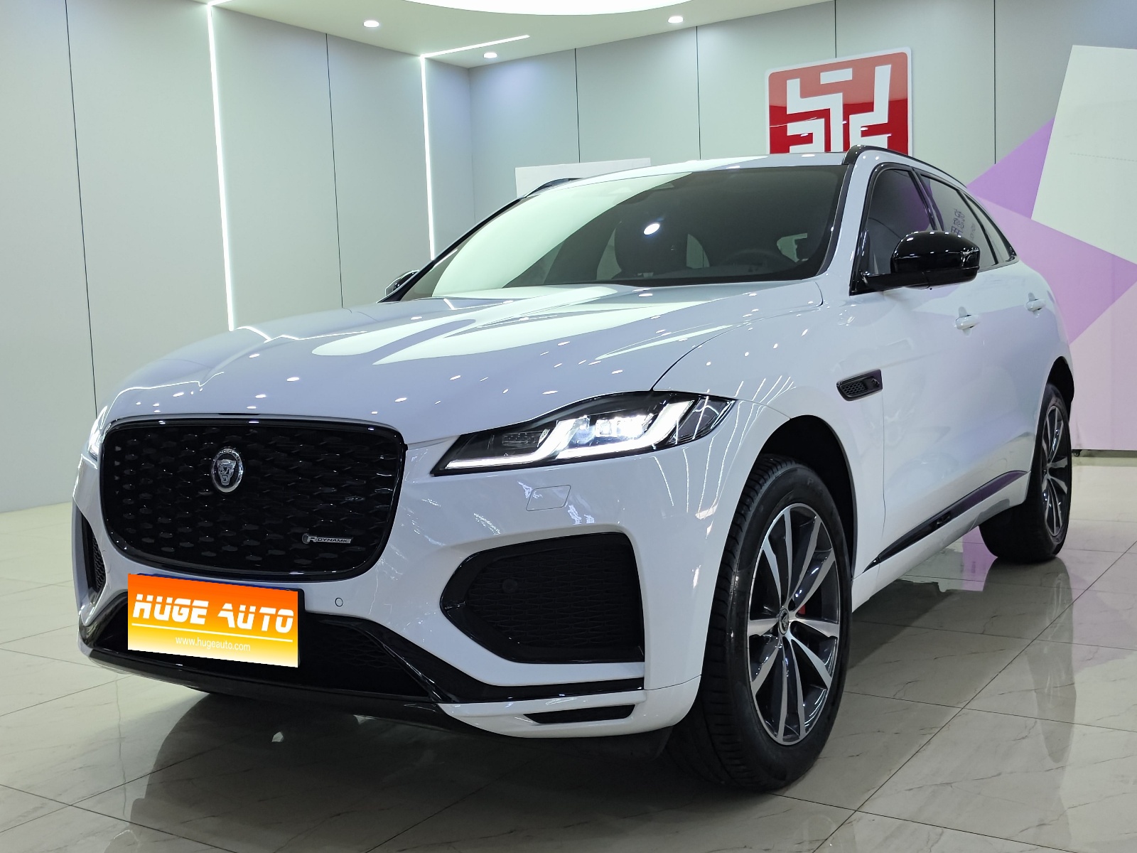 MY2024 Jaguar F-PACE P250 R-Dynamic SE