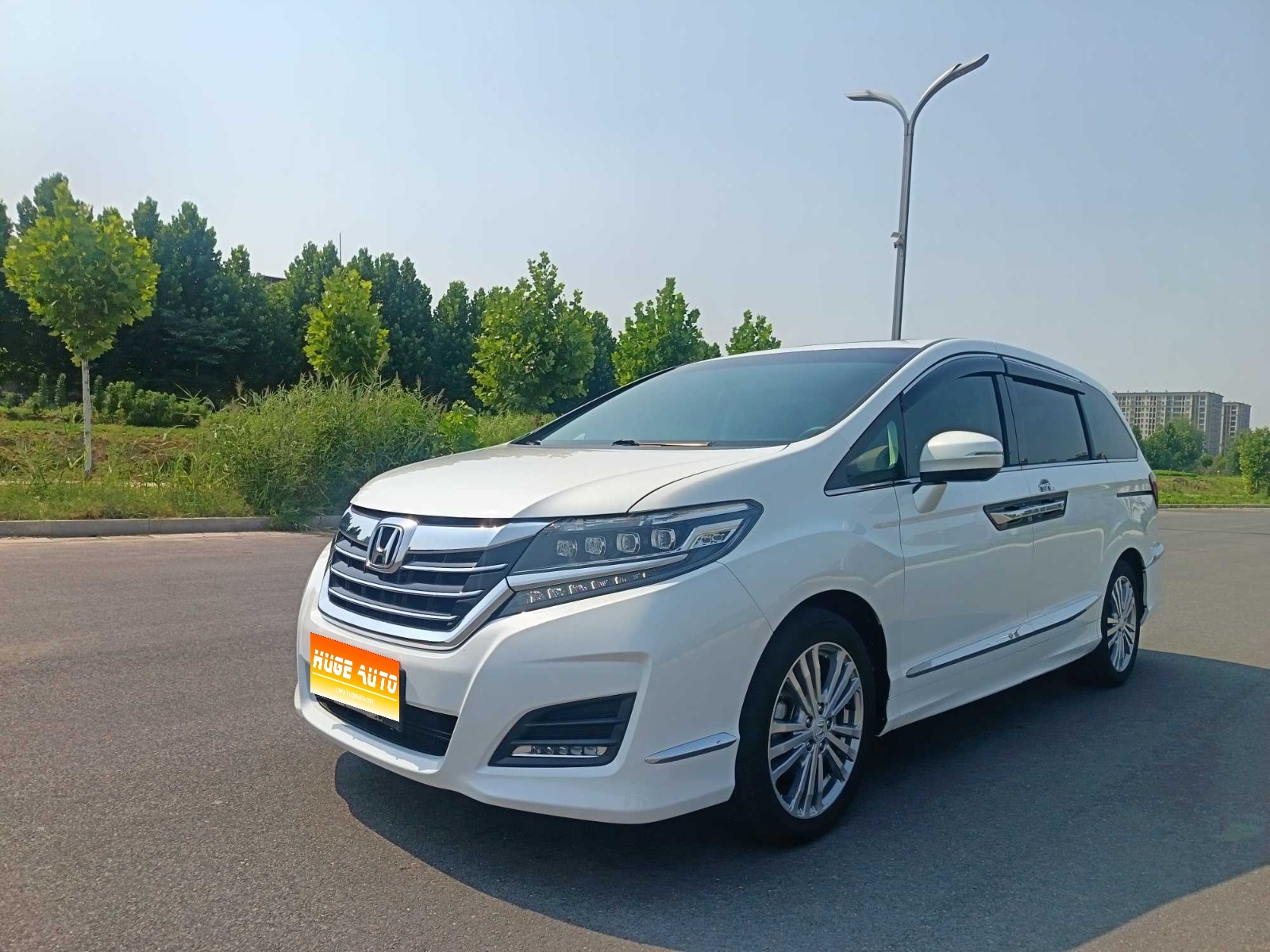 MY2016 Elysion 2.4L Luxury Version 