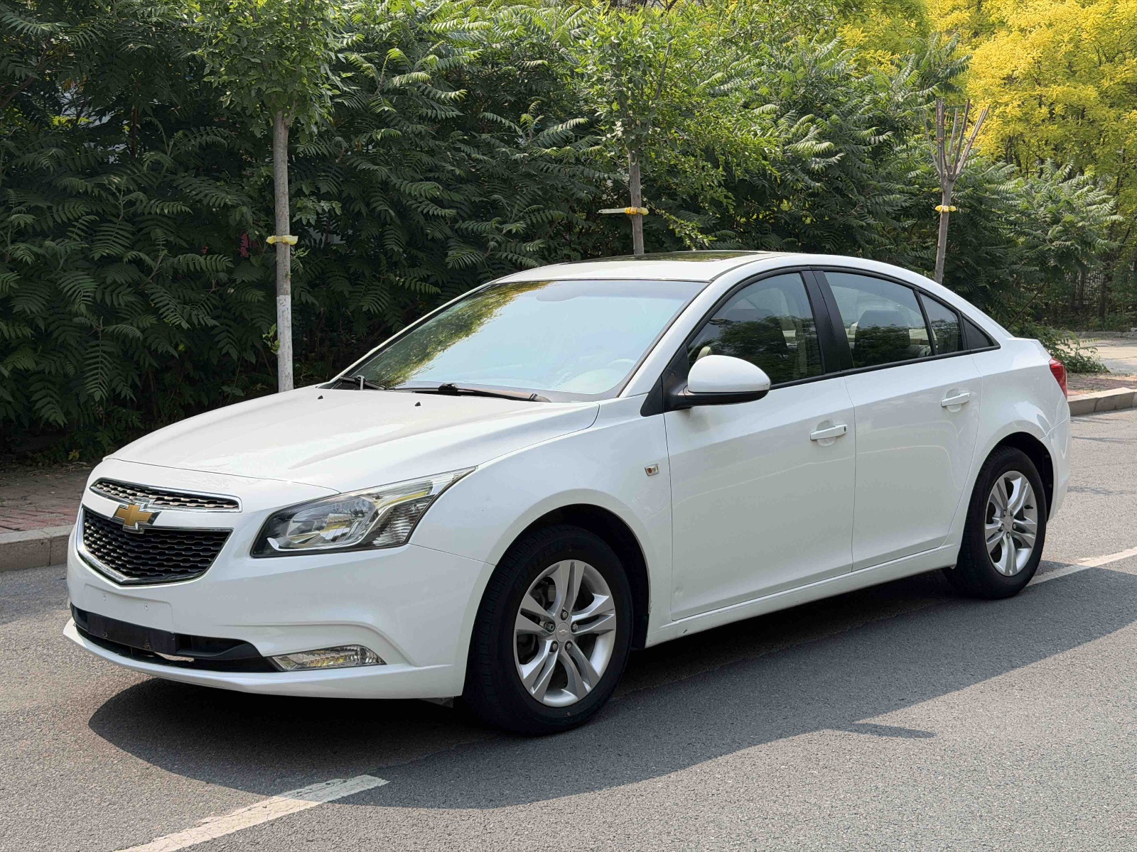 MY2015 Cruze 1.5L Classic SE AT