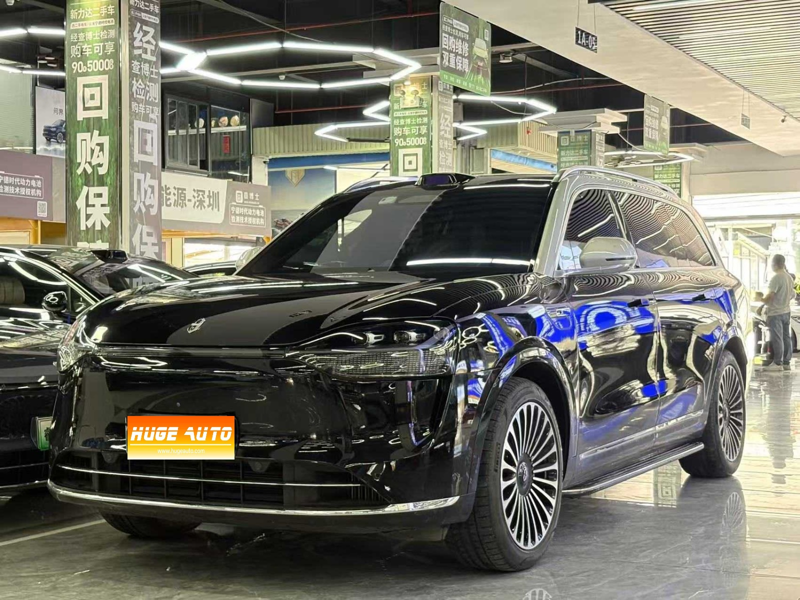 MY2024 AITO M9 REEV Ultra 42kWh-6 seats