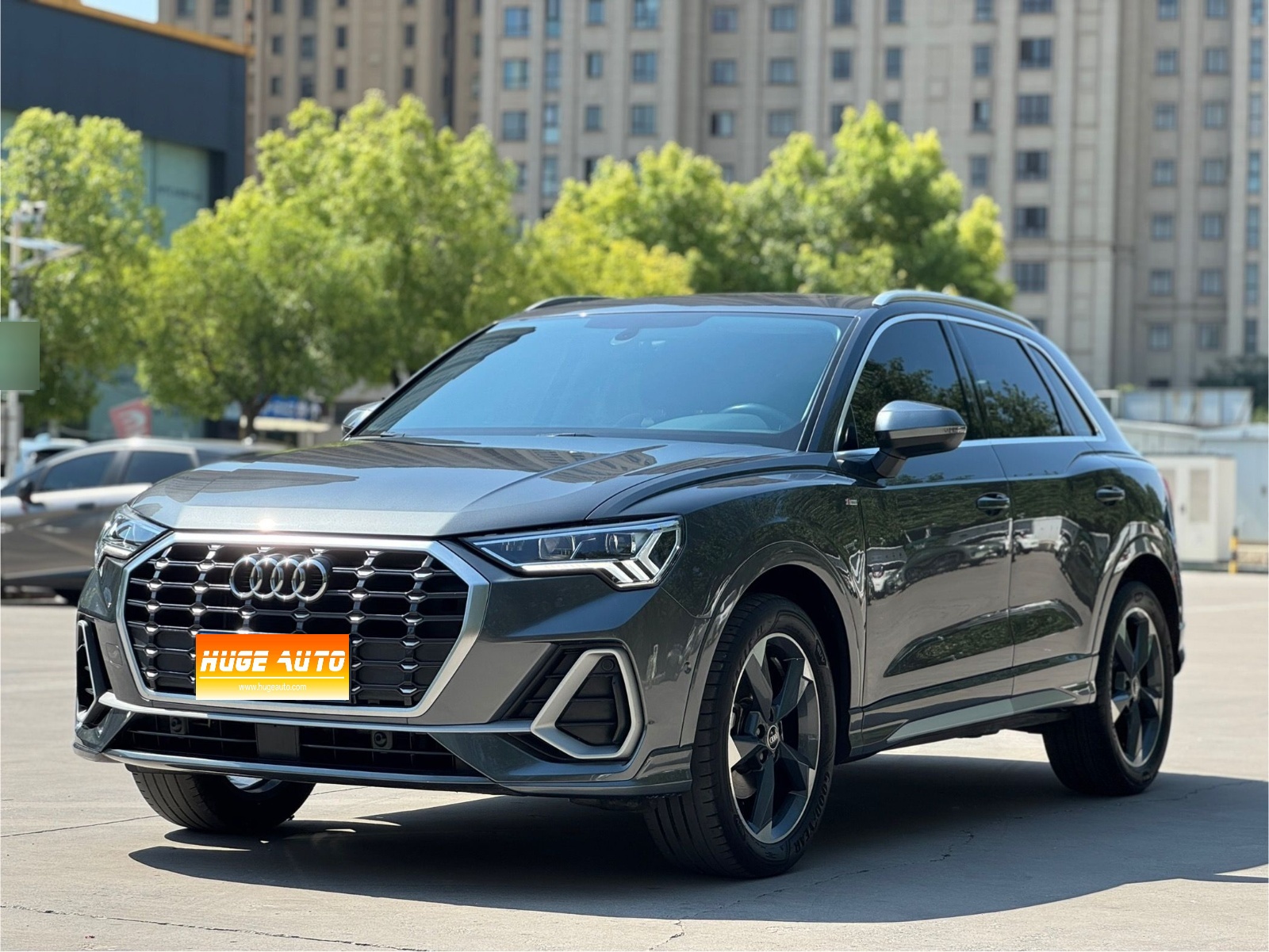 2022款 奥迪Q3 35 TFSI 时尚动感型