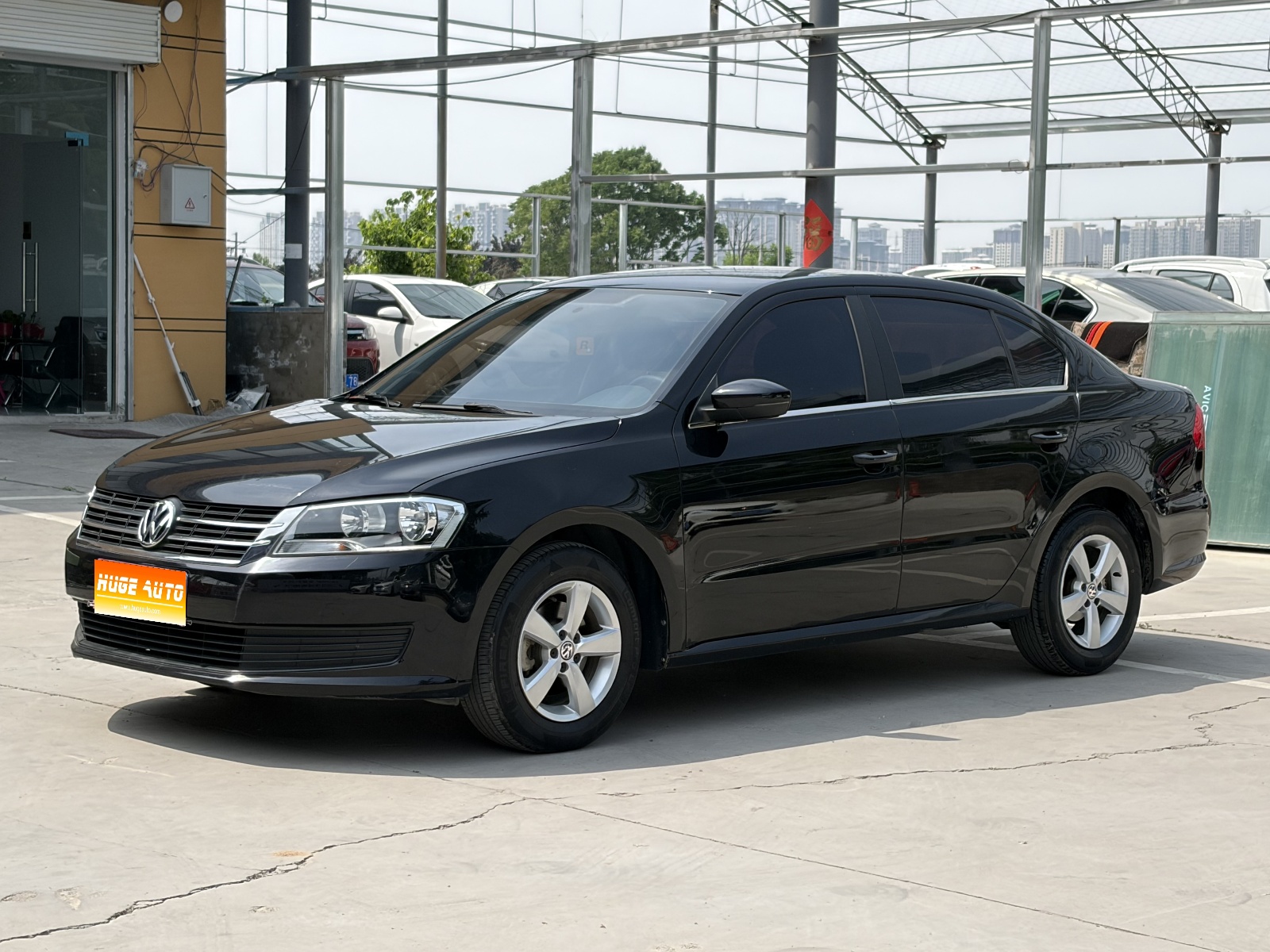 MY2013 Lavida 1.6L AT Vogue 