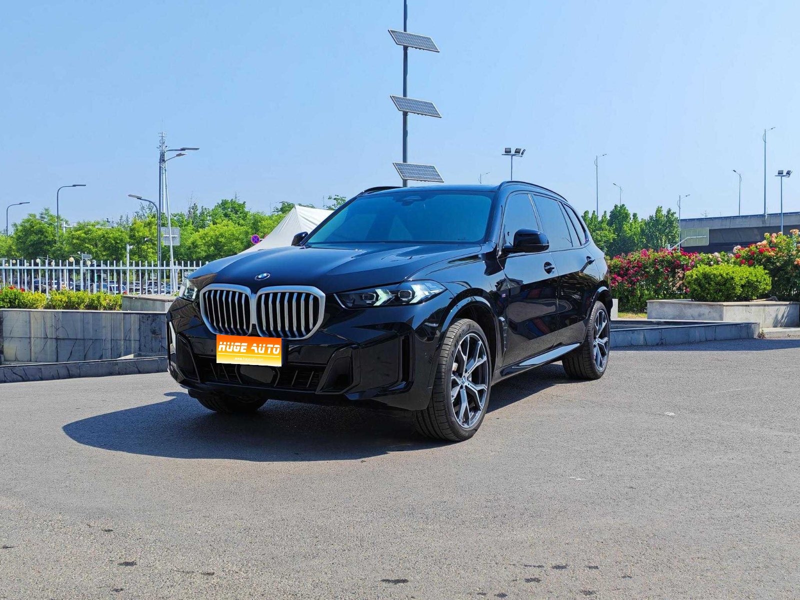 MY2025 BMW X5 xDrive 30Li Exclusive Version M Sport Night Kit