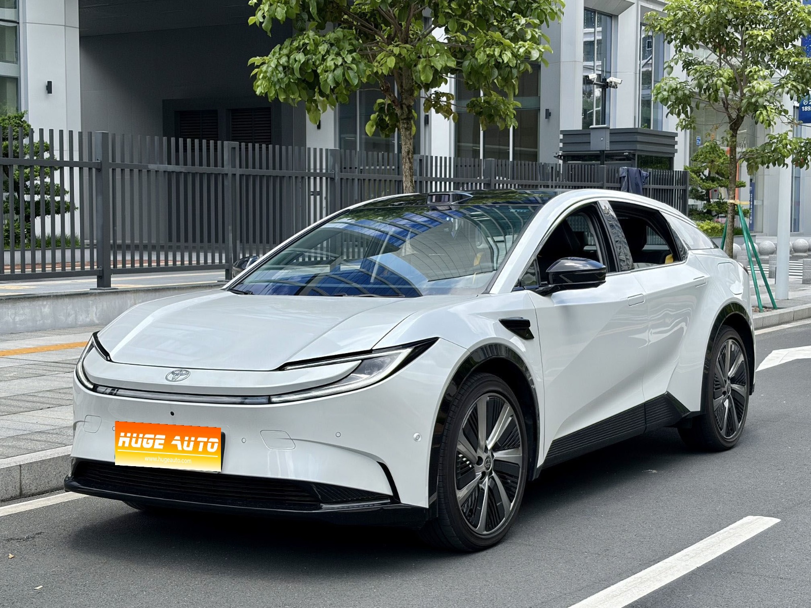MY2025 Toyota bZ5 550 PRO i-Drive
