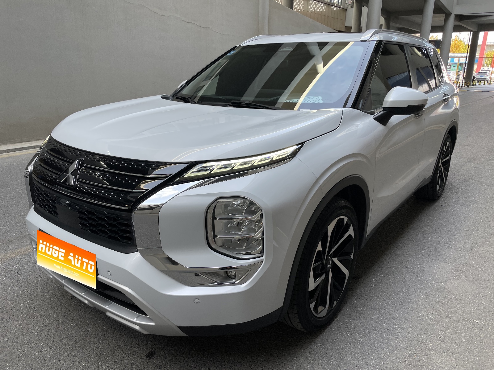 MY2023 Outlander 1.5T CVT 4WD Excellence Version 5 seats