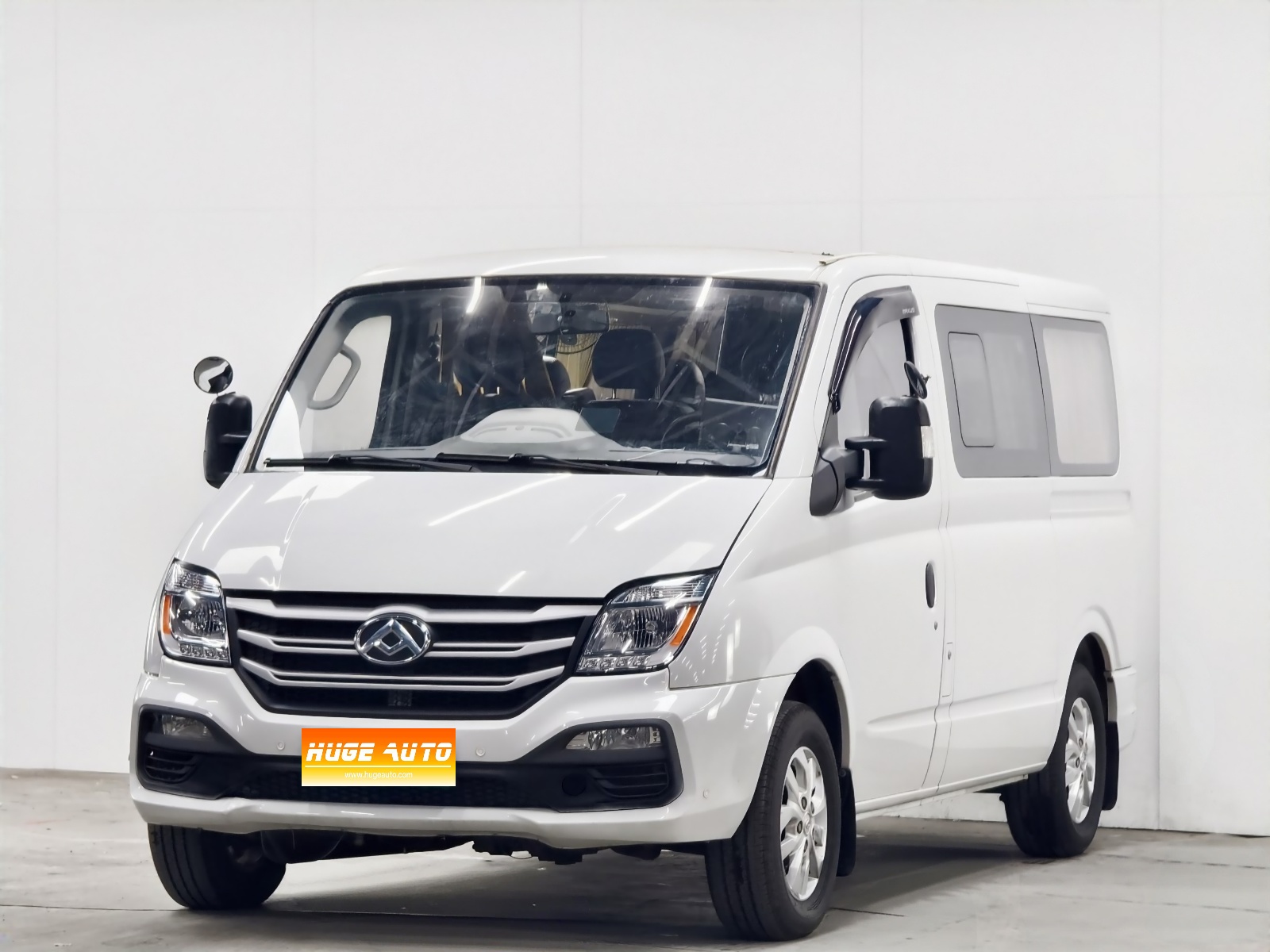 MY2019 V80 2.0T Plus 6-Speed MT Aoyuntong Short Wheel Base Ultra-low Roof 5/ 6-Seat 