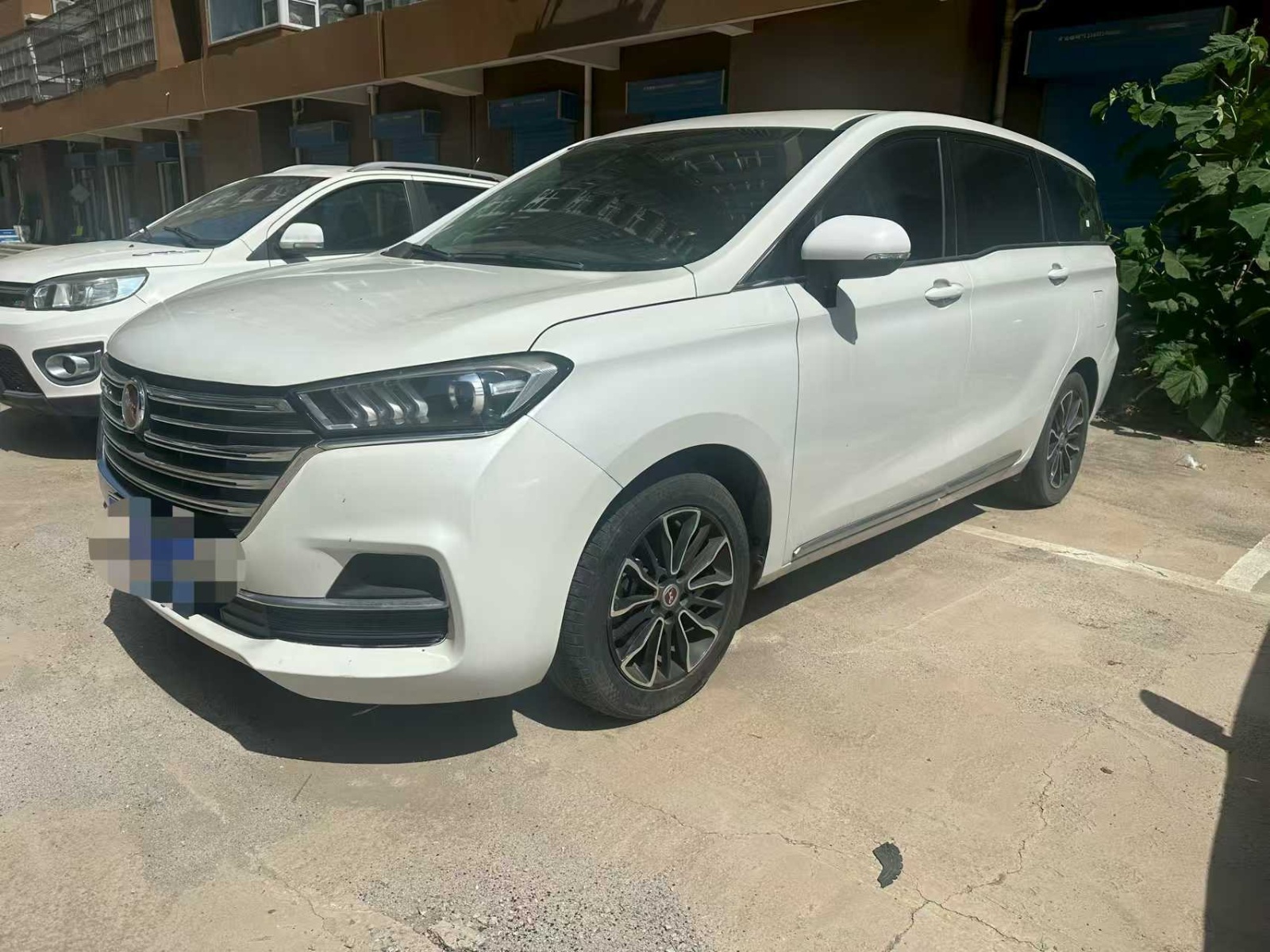 MY2019 Hanteng V7 1.5T AT Luxury Version 7-Seat National V 
