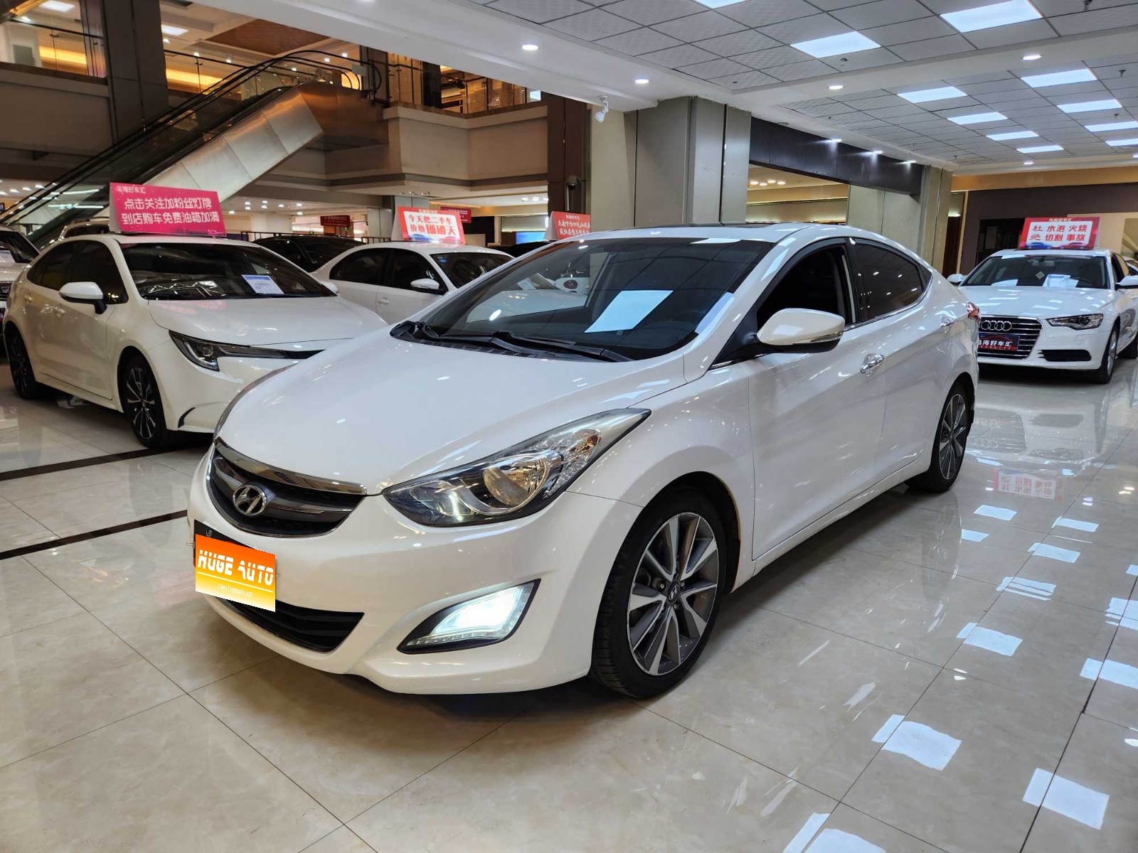 MY2013 Elantra 1.6L AT Distinguished 