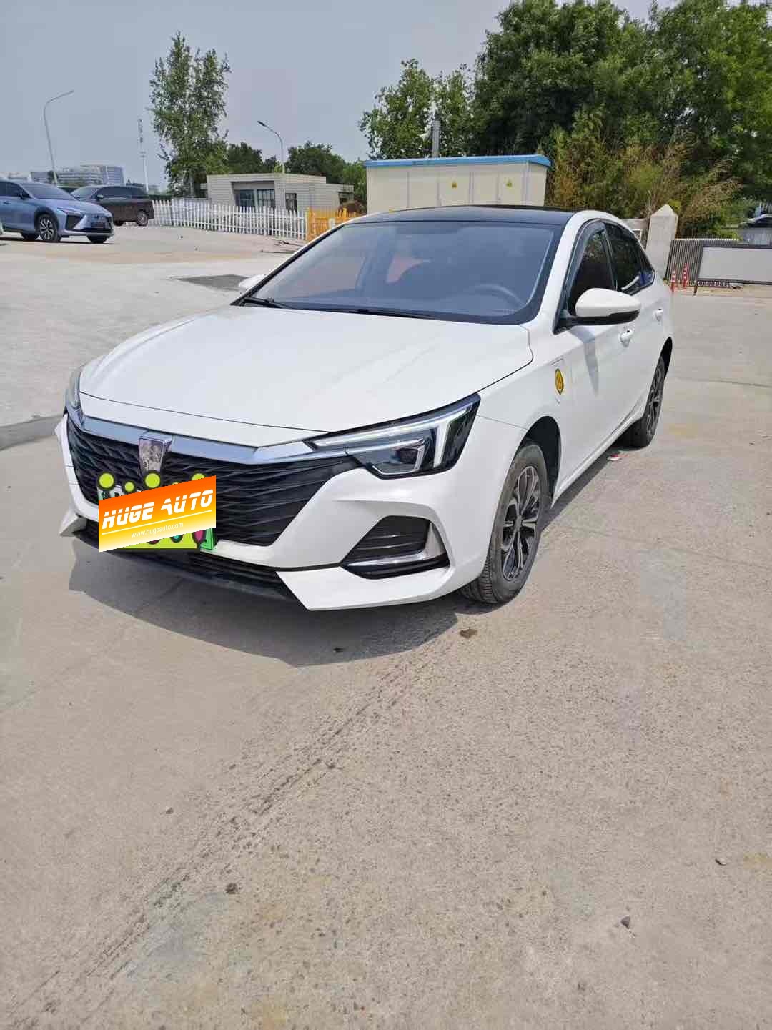 MY2023 ROEWE i6 MAX NEV EV 420(Panoramic Sunroof) Special Version