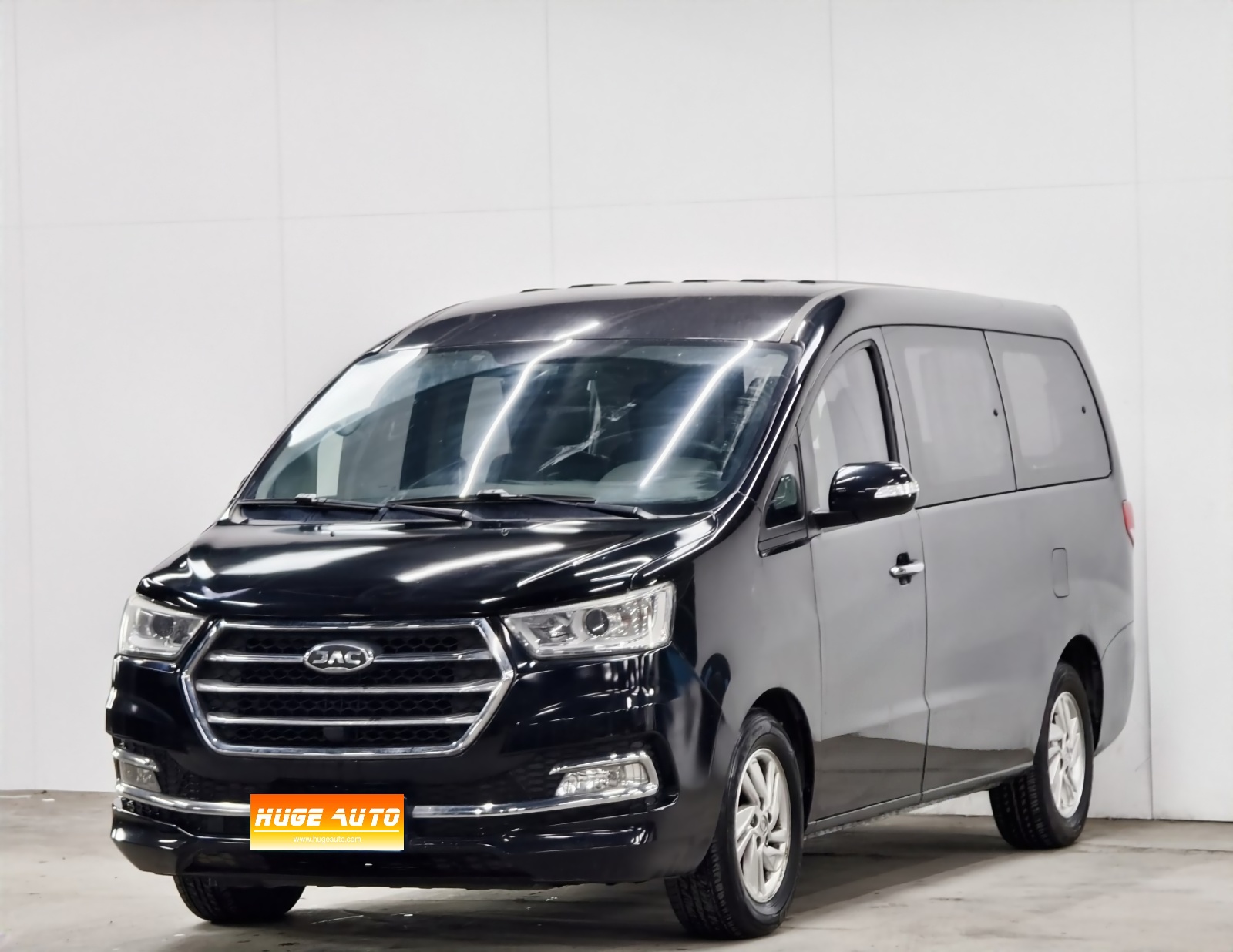 MY2019 Refine M4 Business Trip Series 2.0L MT Commercial National VI