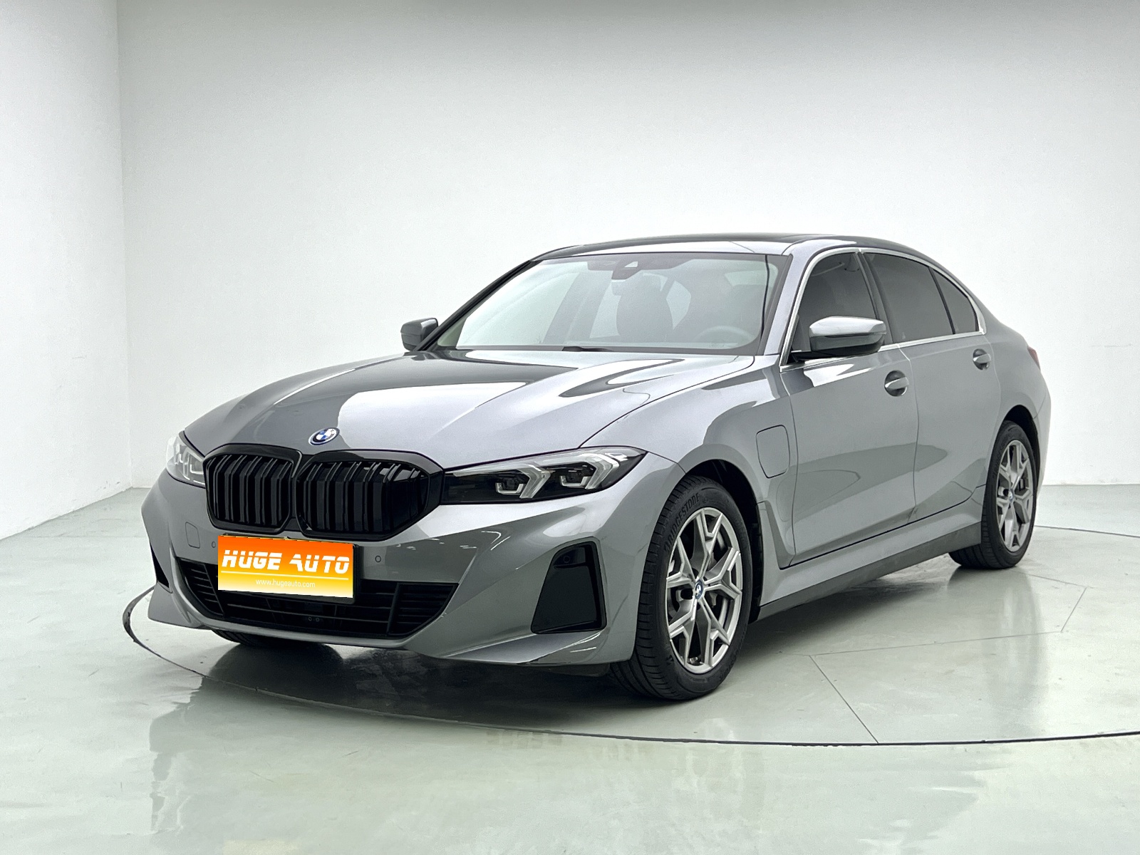 MY2024  BMW  i3 eDrive 35 L