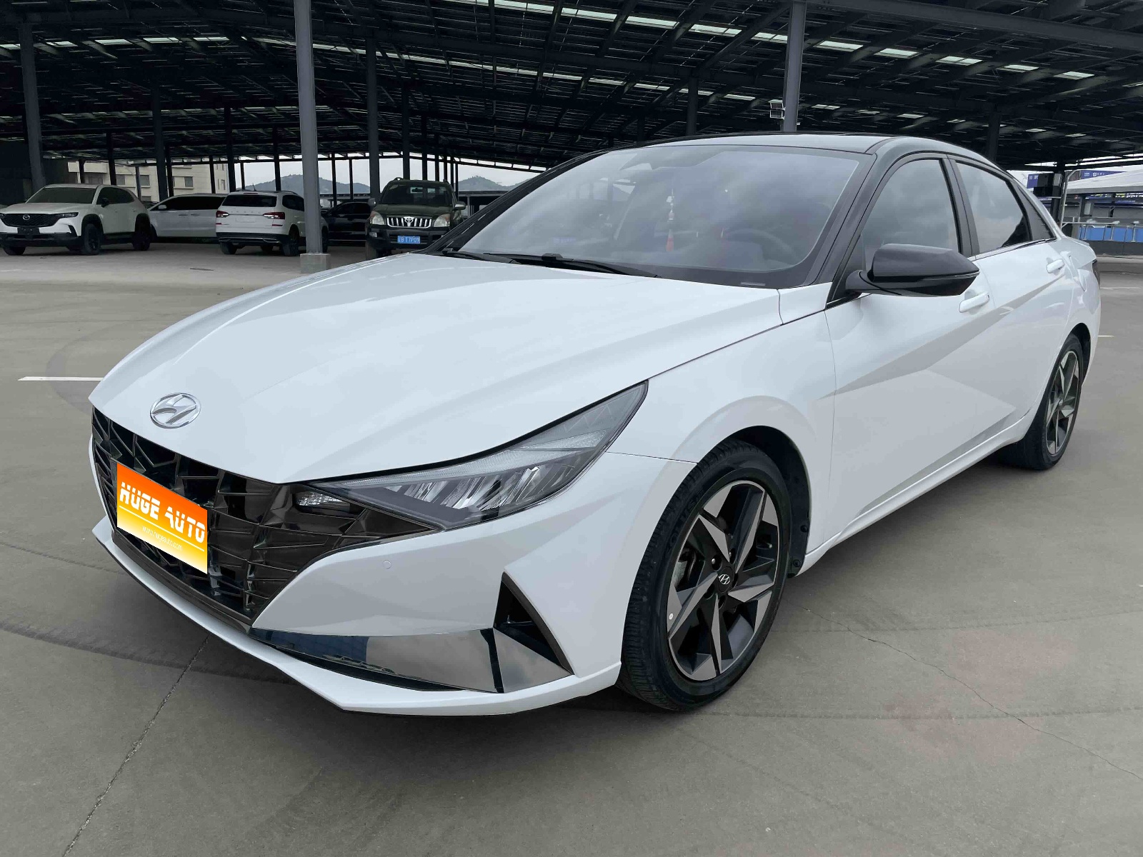 MY2022  Elantra  240TGDi DCT LUX Luxury