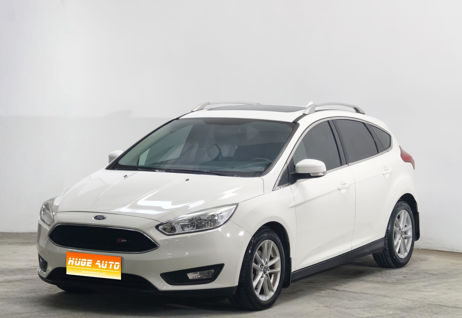 MY2018 Focus Hatchback Classic EcoBoost 125 AT Super Fashion Intelligent Version