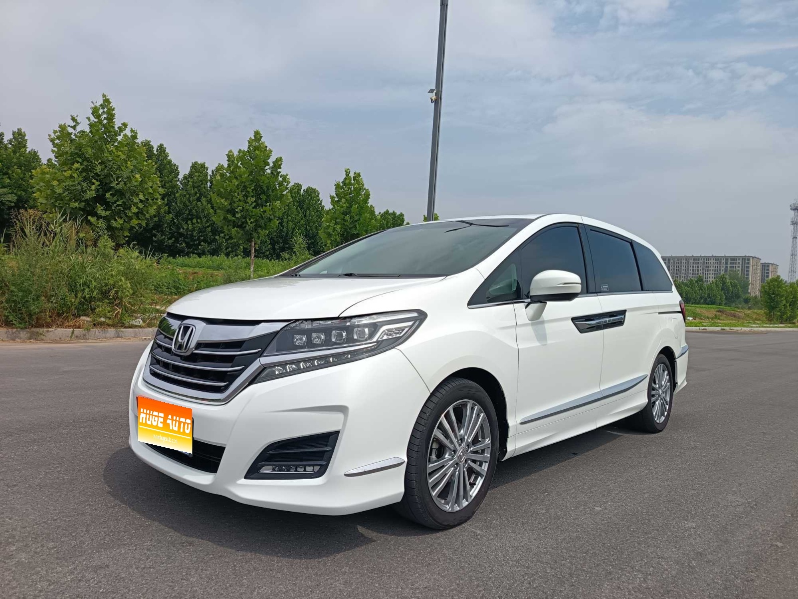 MY2016 Elysion 2.4L Luxury Version 