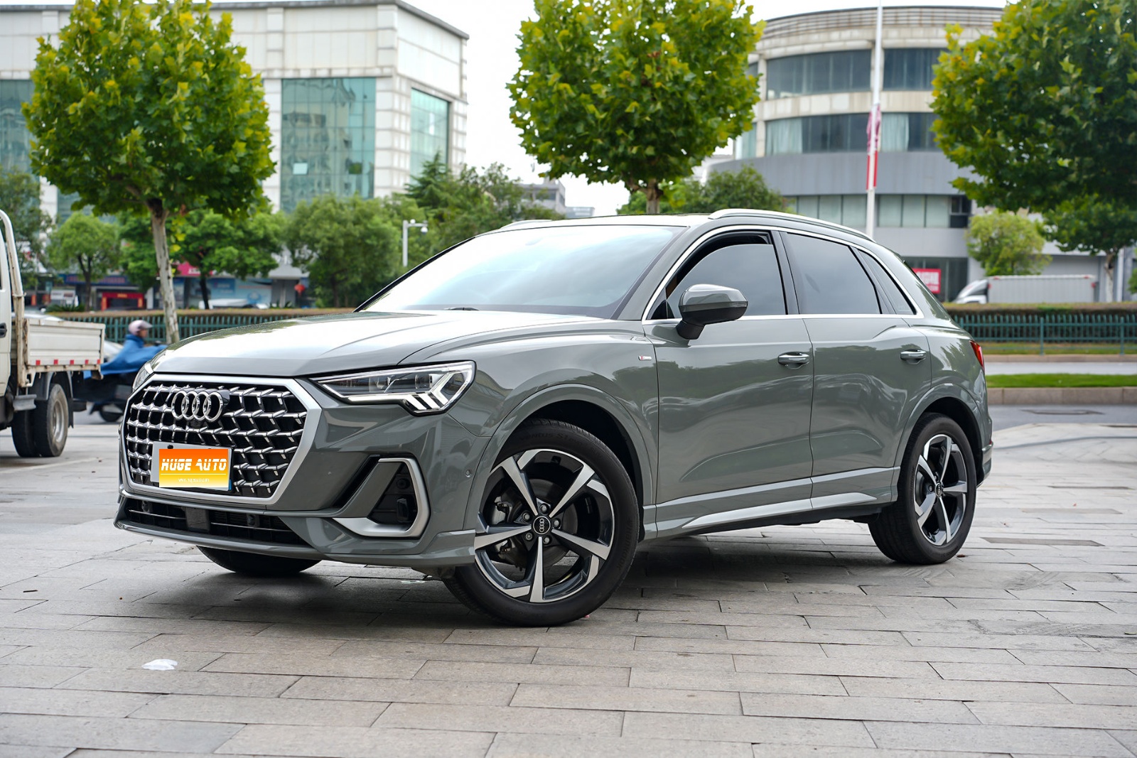 MY2025 AUDI Q3 quattro 45th Anniversary Collection 35TFSI Fashion Dynamic Version
