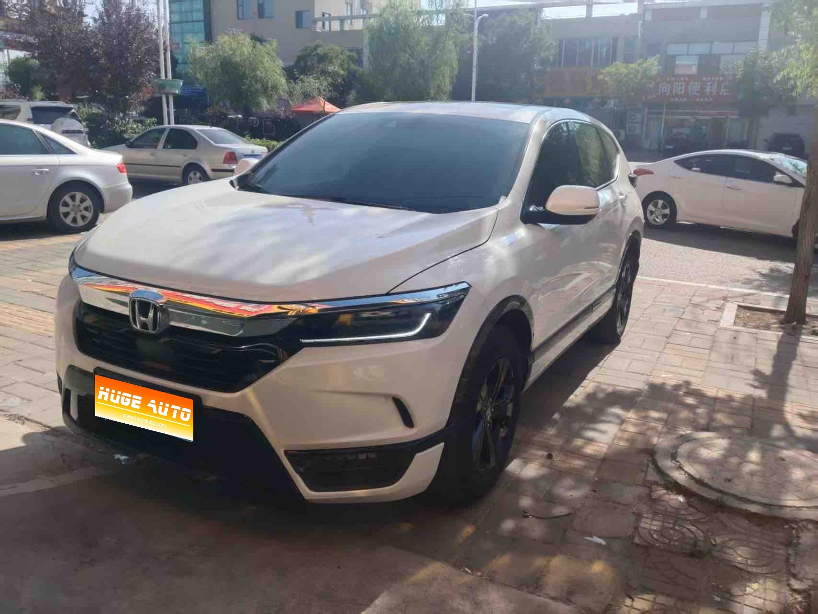 MY2020 Breeze 240TURBO CVT 2WD Noble Version 