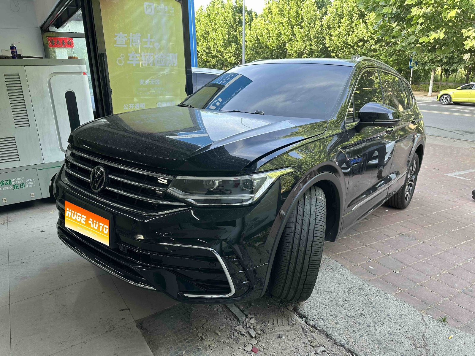 MY2024 Tiguan L Outstanding 330TSI AT 2WD R-Line Dragon starry Version