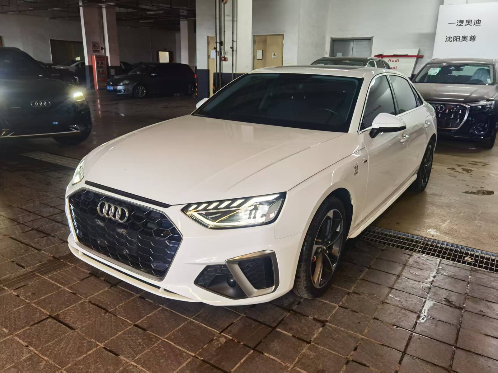 MY2021 Audi A4L 40TFSI Embrace life Version