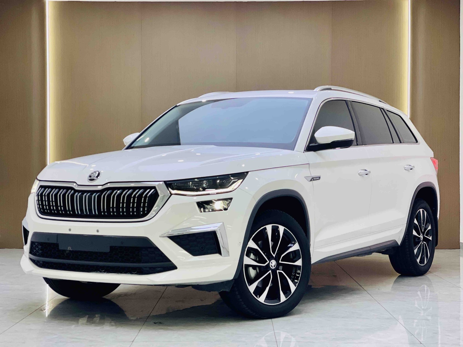 MY2022 Kodiaq Facelift TSI330 7-Seat 2WD Deluxe Version