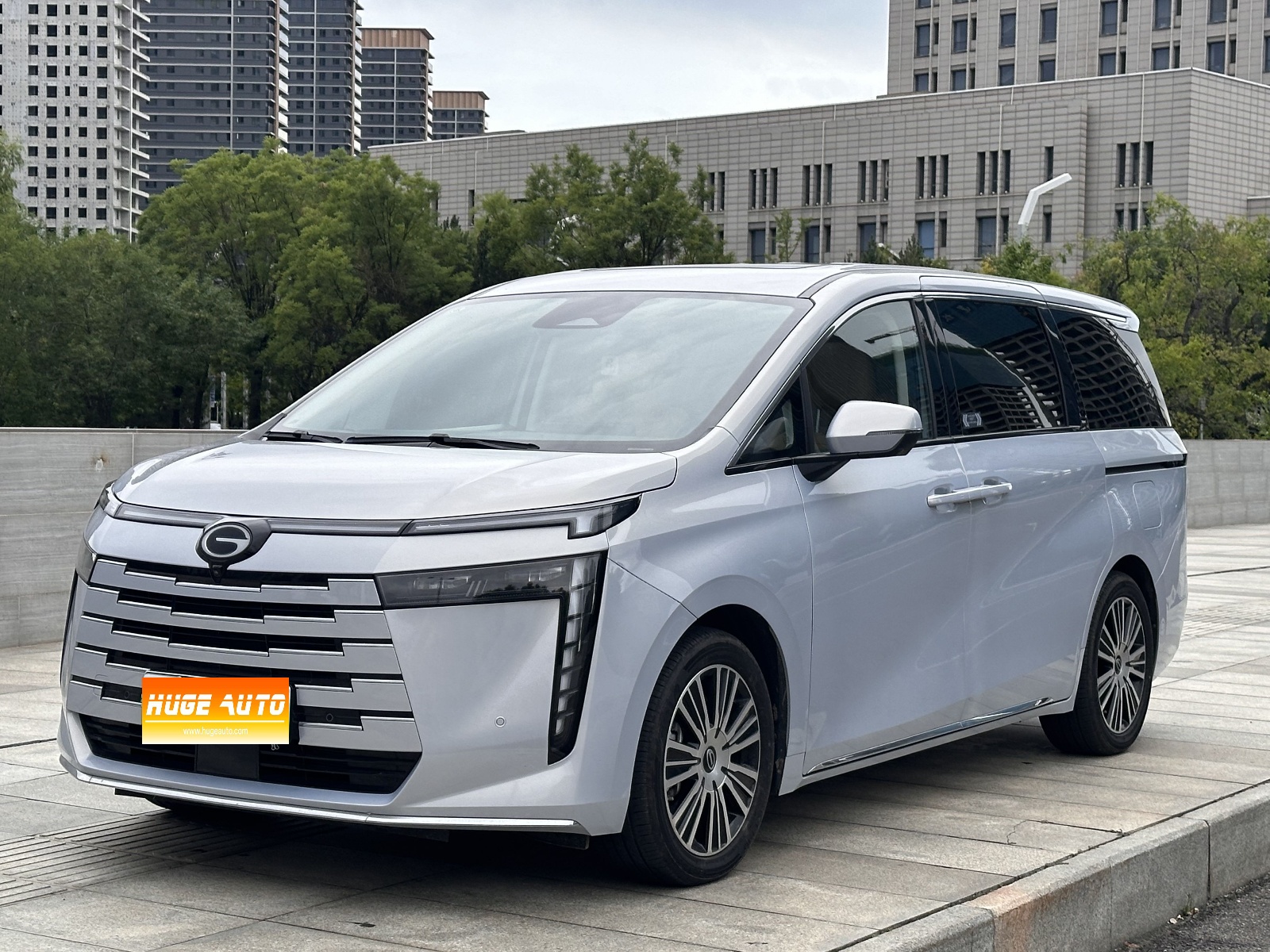 MY2024 Trumpchi E8 PHEV 150km Dragon Starry Night
