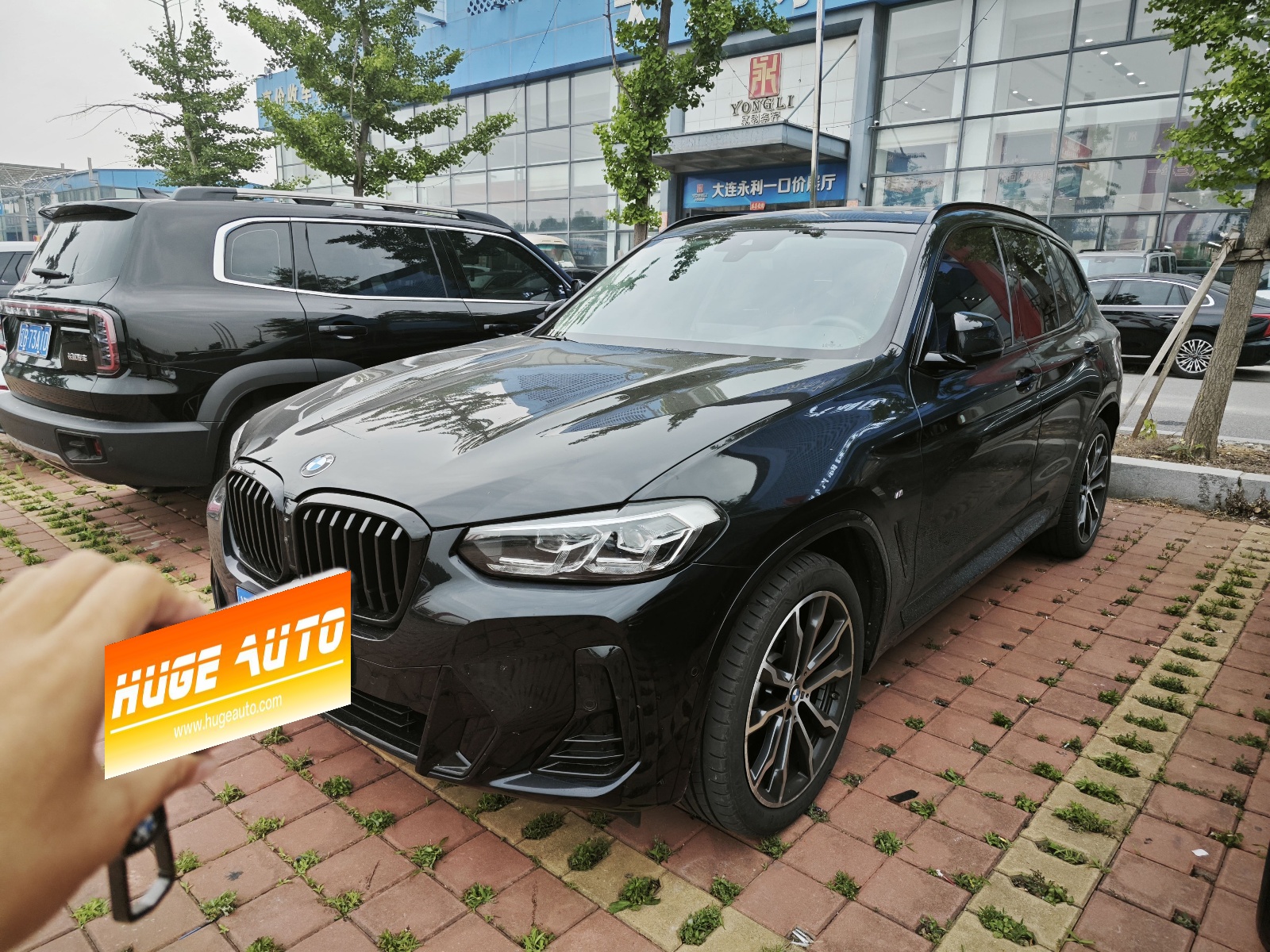 MY2023 BMW X3 xDrive30i Lead Version M Night Kit
