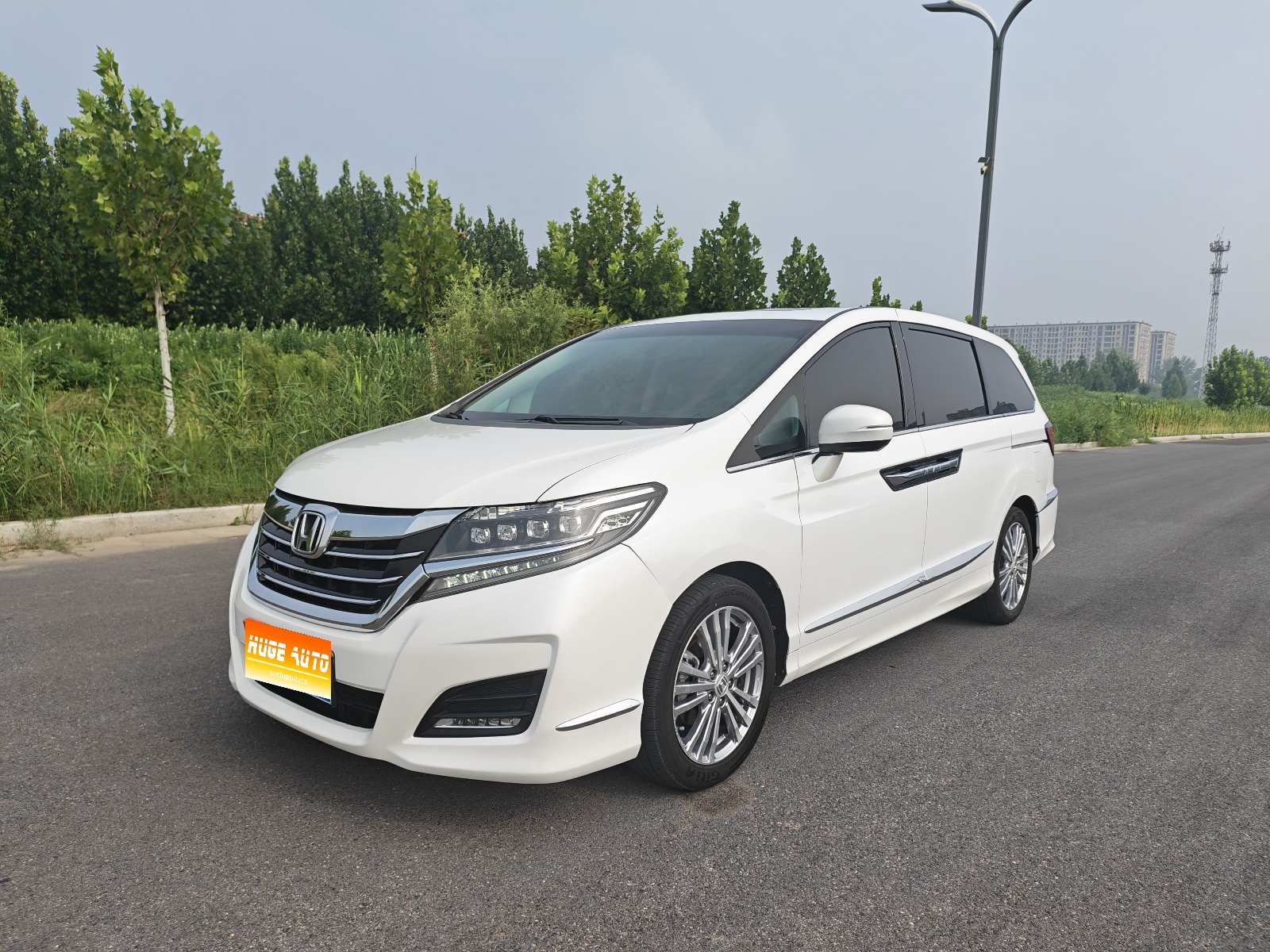 MY2016 Elysion 2.4L Luxury Version 