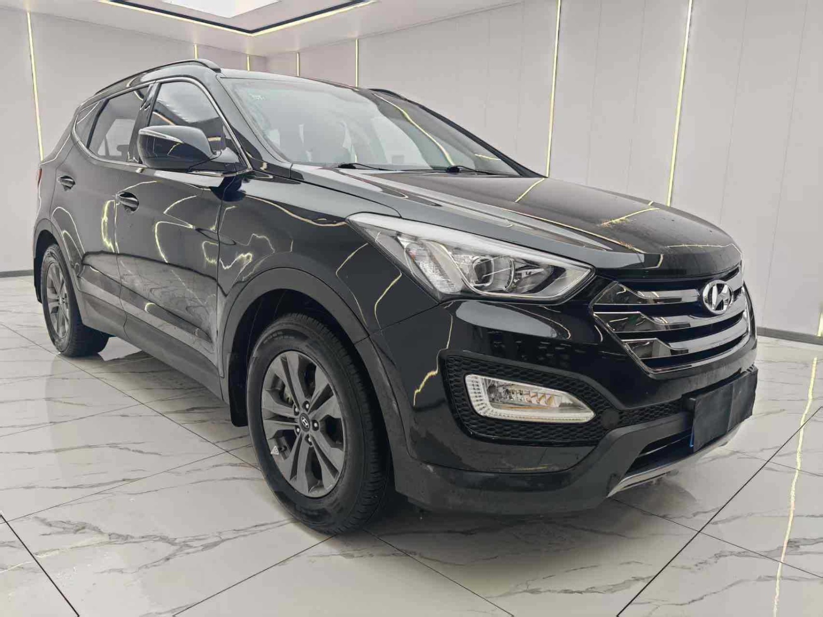 MY2013 SantaFe 2.4L AT 4WD Comfort Version 